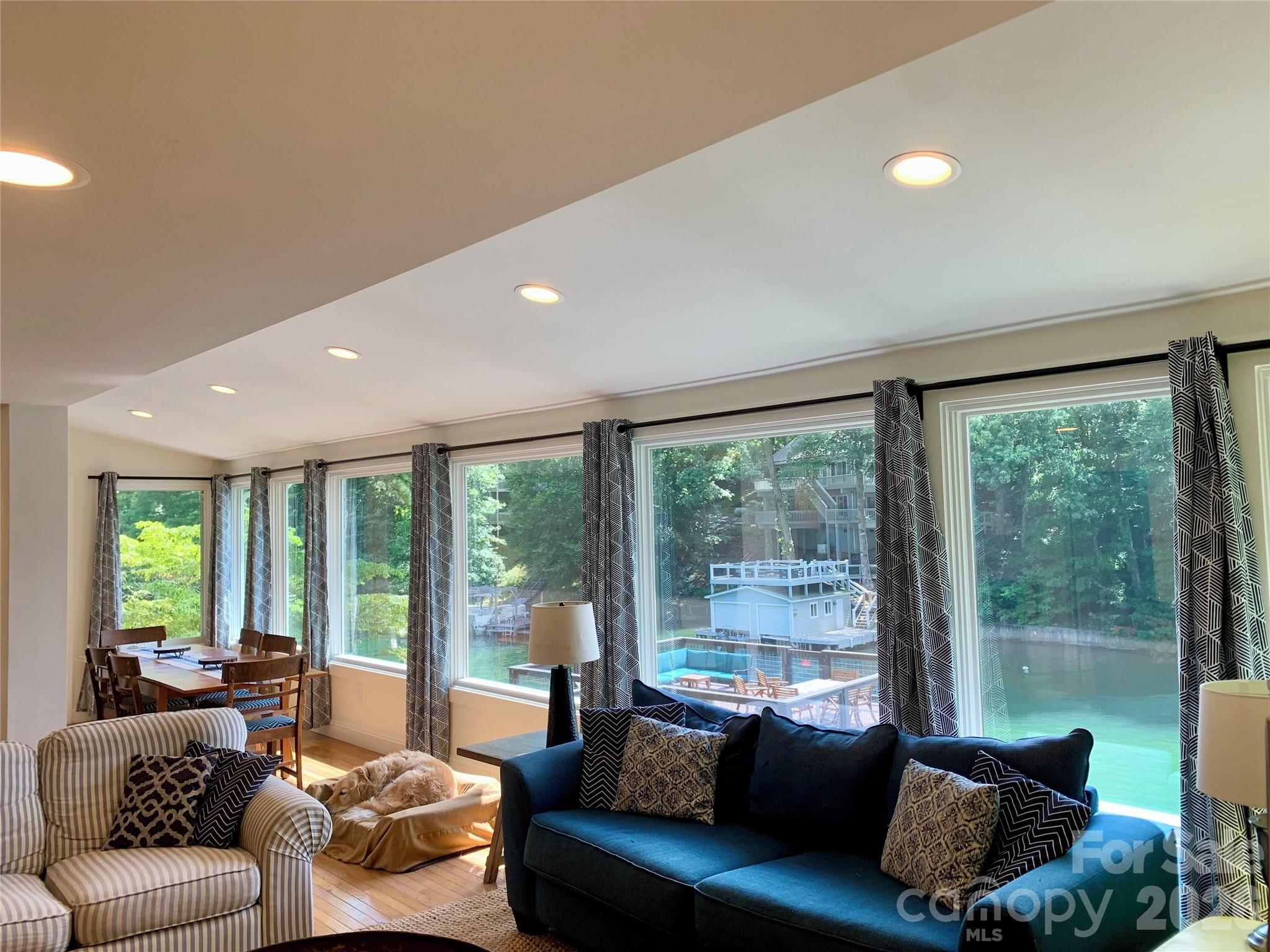 Single Family Residence at 138 Hummingbird Cove, Lake Lure, photo 8 of 28