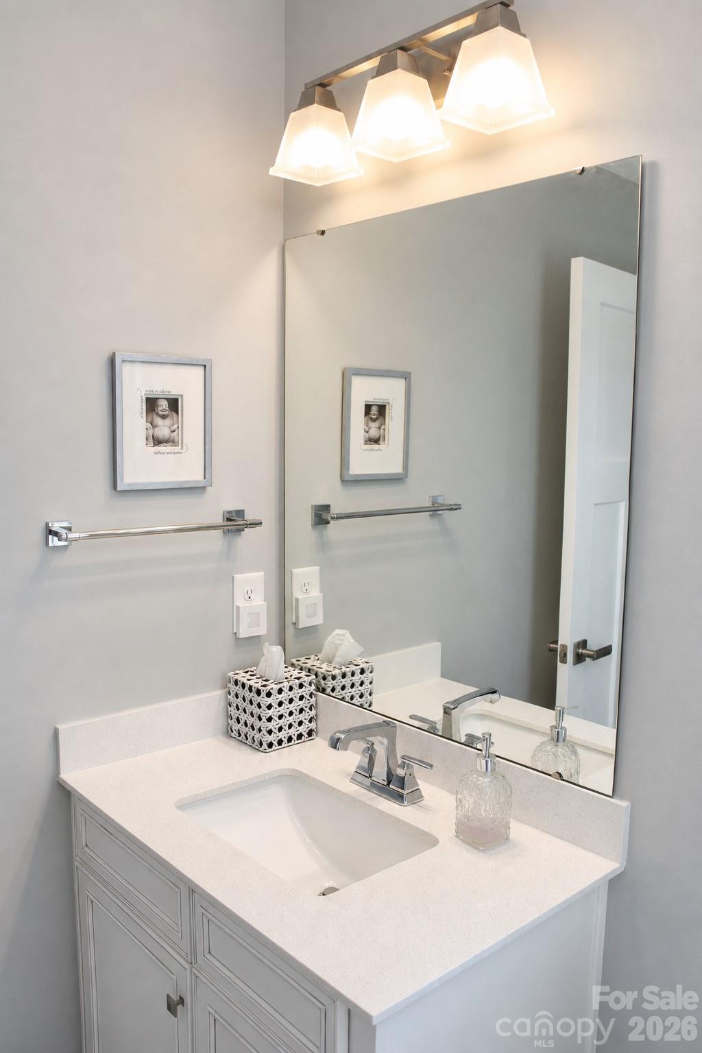 Upstairs Bath - 1502 Dennis Austin Lane, Indian Trail