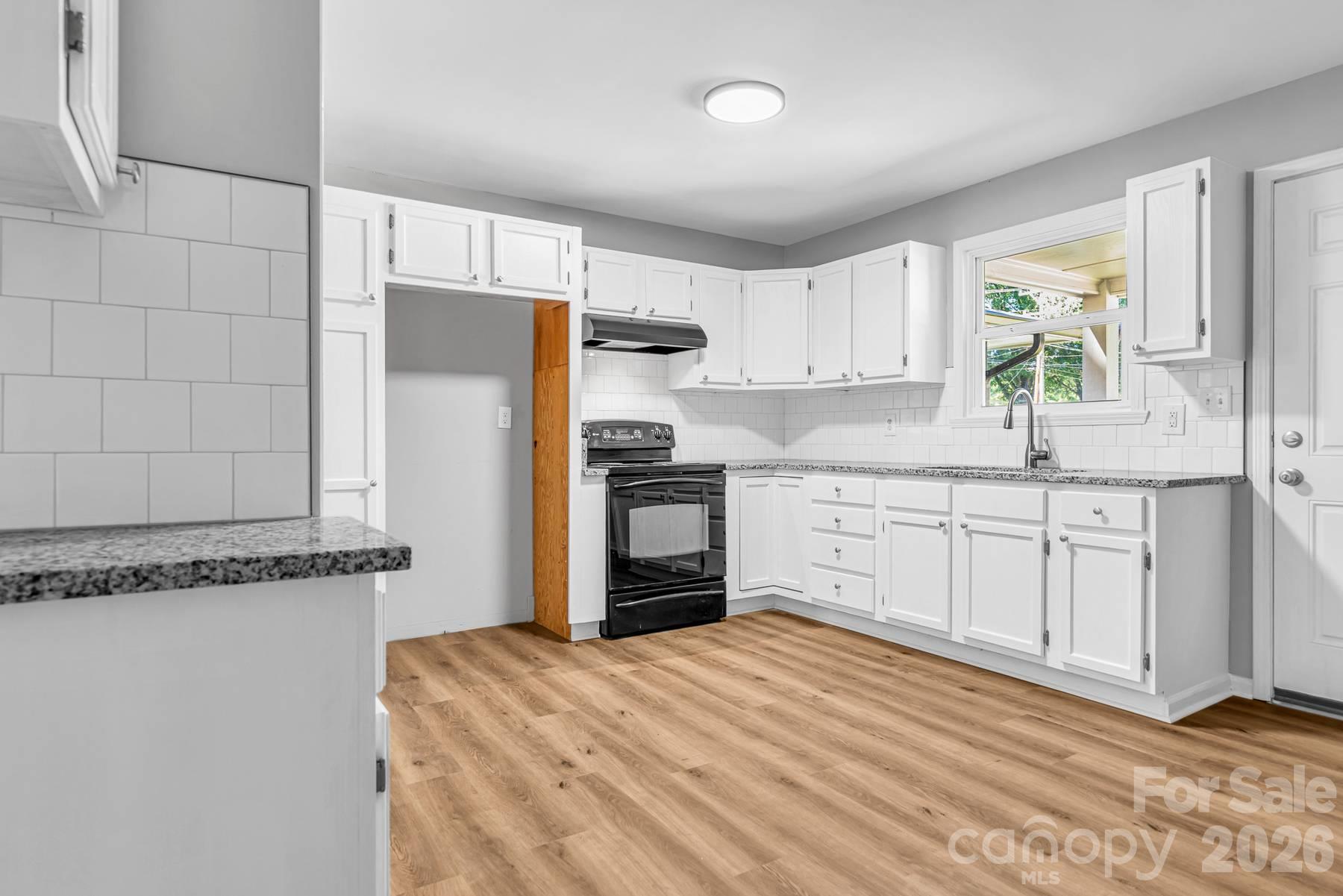 Single Family Residence at 402 E Horah Street, Salisbury, photo 23 of 45