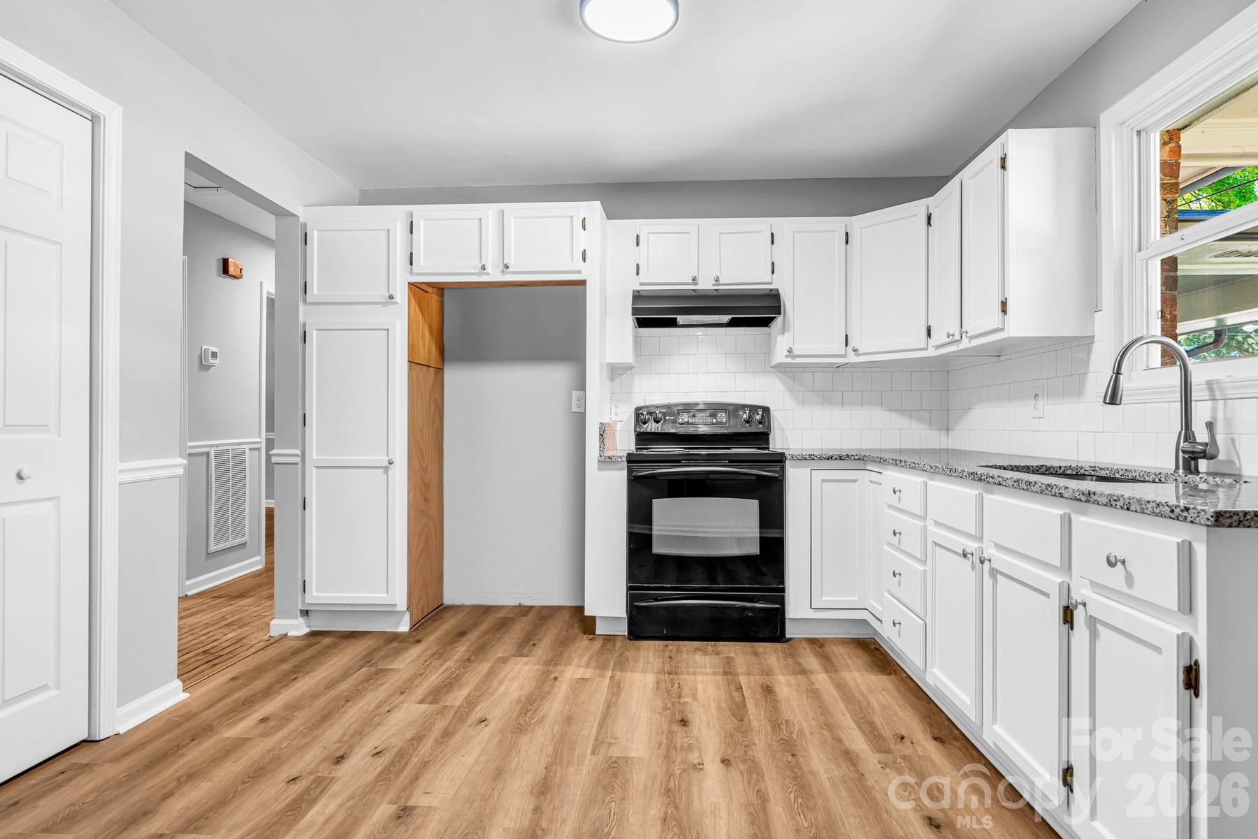 Single Family Residence at 402 E Horah Street, Salisbury, photo 25 of 45