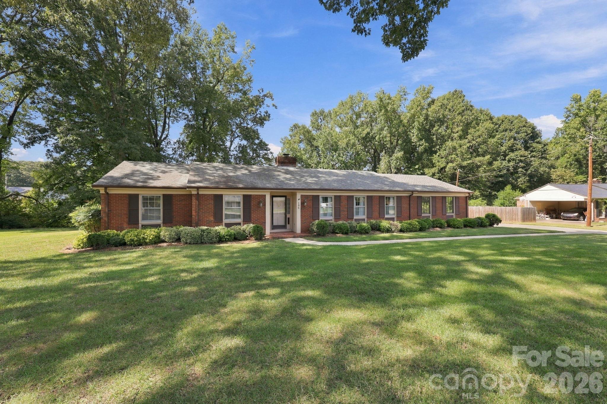 Single Family Residence at 104 Spruce Drive, Salisbury, photo 5 of 48