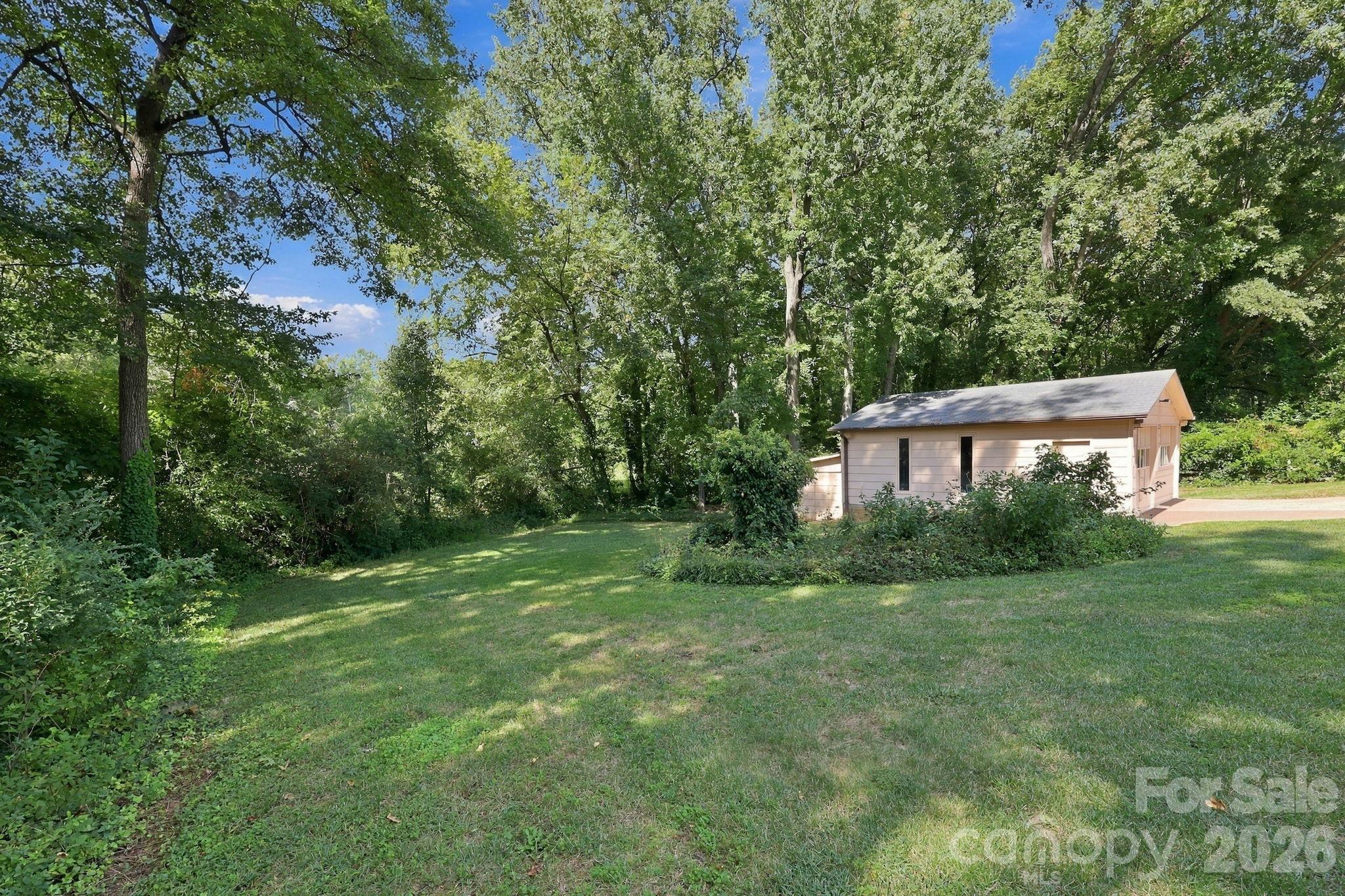 Single Family Residence at 104 Spruce Drive, Salisbury, photo 19 of 48