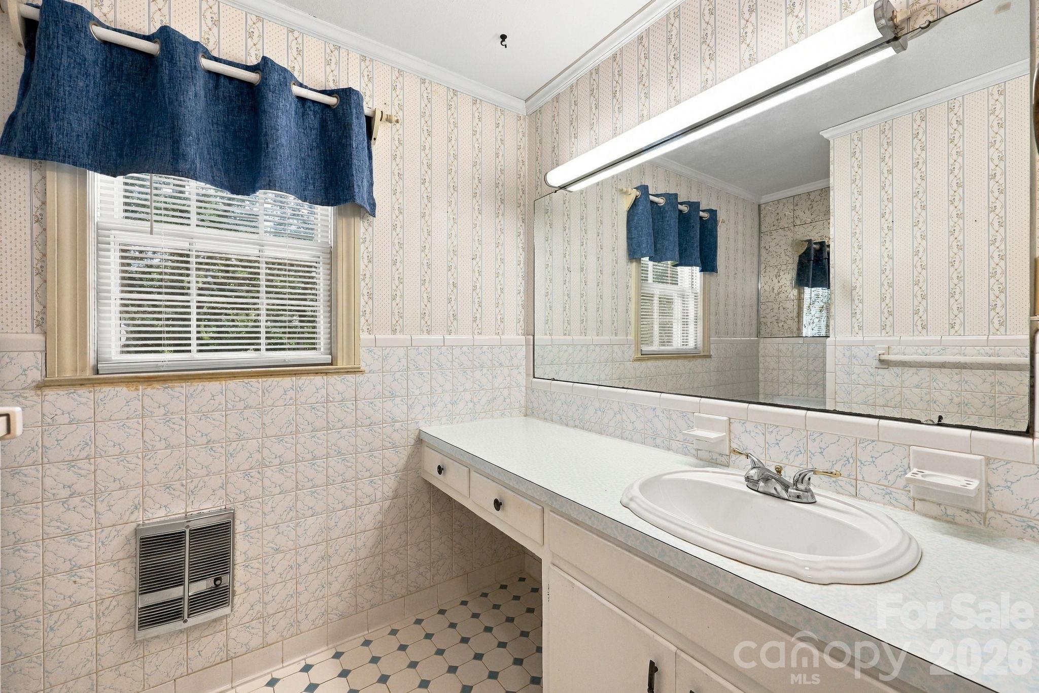Single Family Residence at 104 Spruce Drive, Salisbury, photo 38 of 48
