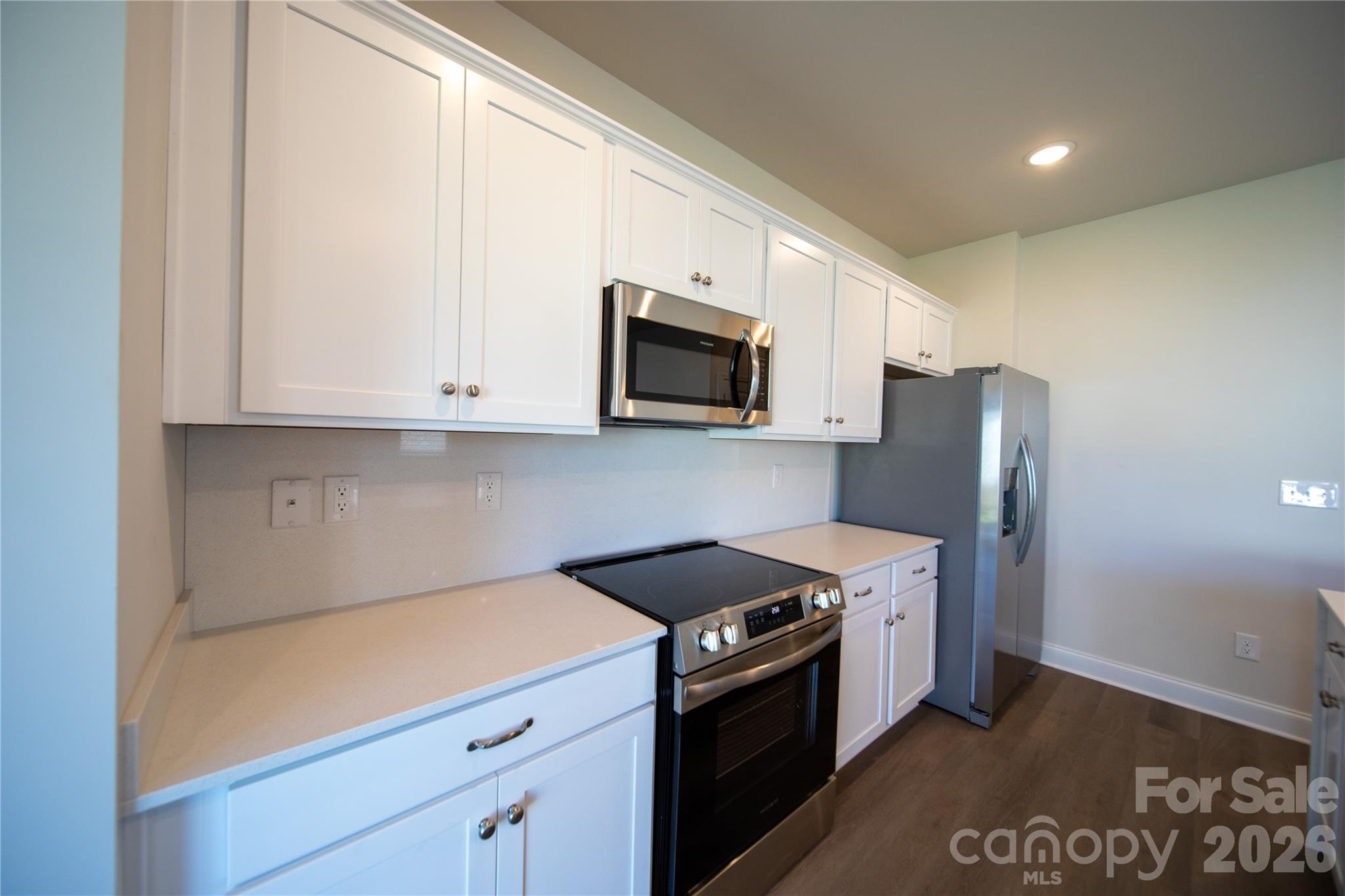Single Family Residence at 539 Larragan Drive, Denver, photo 10 of 18