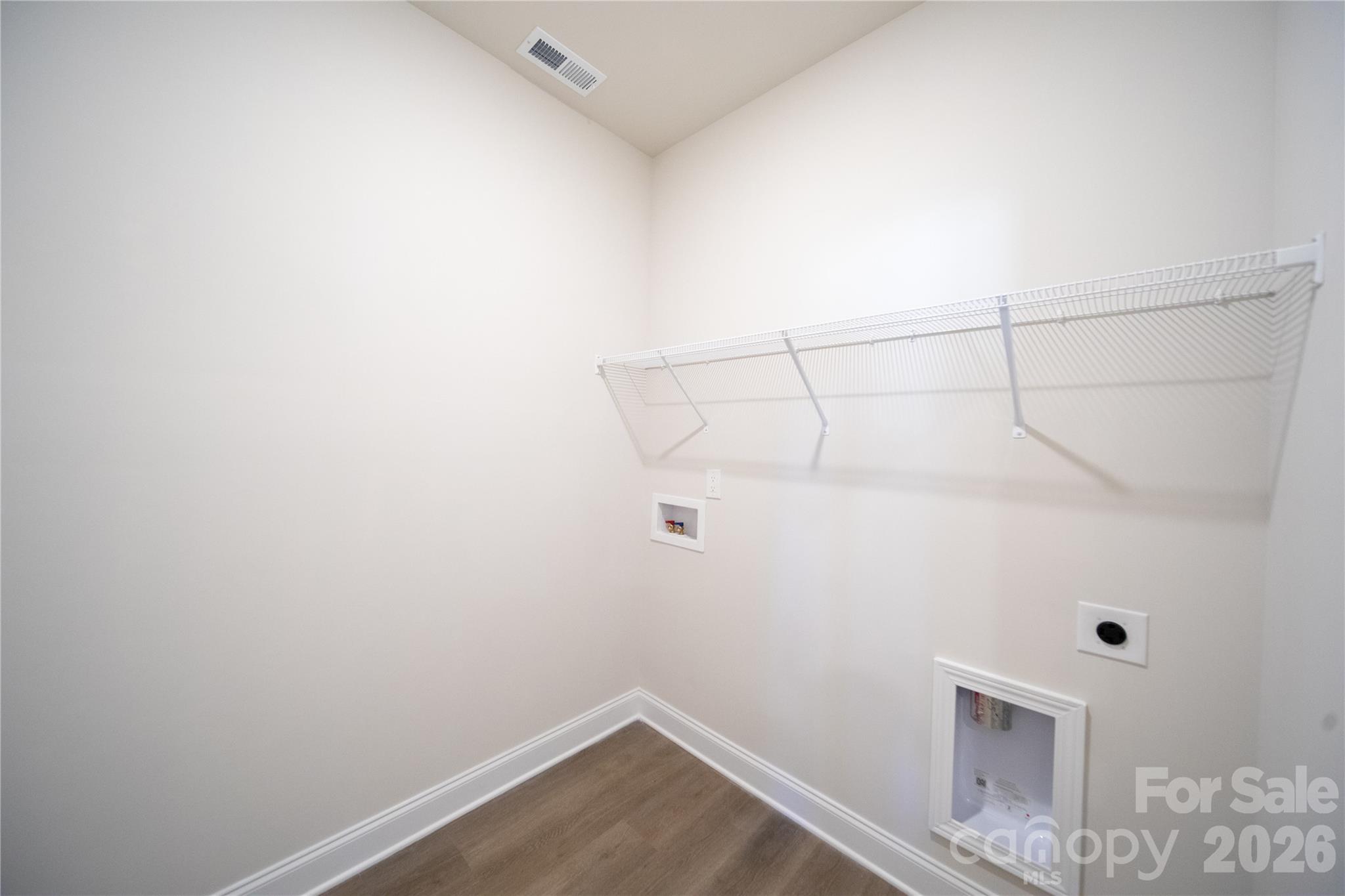 Single Family Residence at 539 Larragan Drive, Denver, photo 13 of 18
