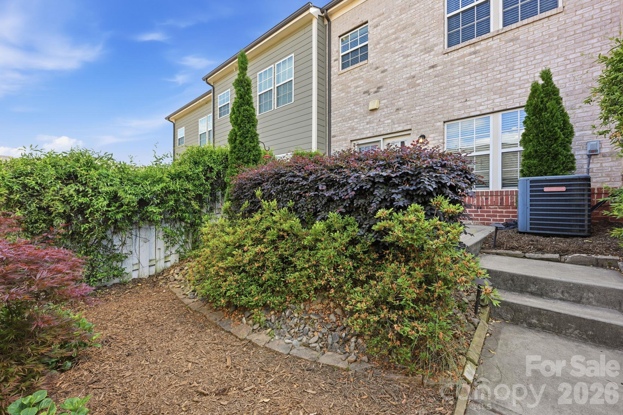 Townhouse at 1353 Jacemans Way, Cornelius, photo 36 of 41