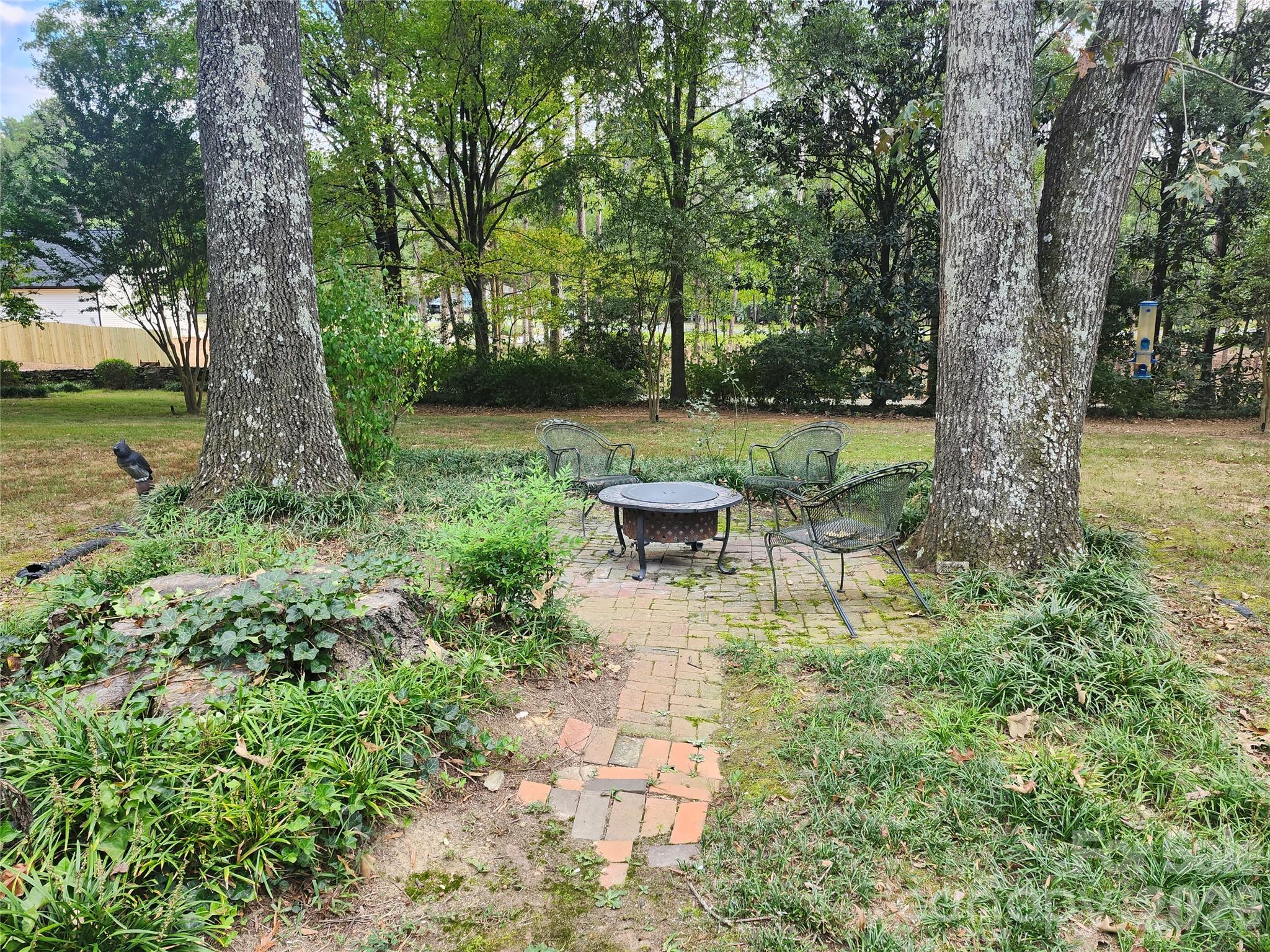 brick patio - 2409 Griffith Road, Monroe