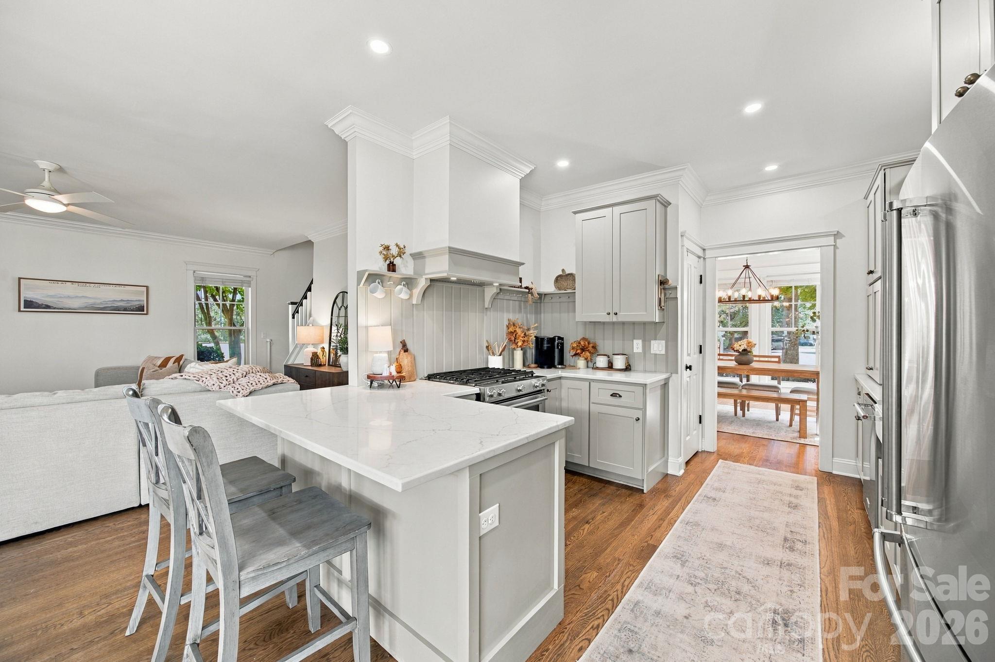 Single Family Residence at 16101 Kelly Park Circle, Huntersville, photo 13 of 46
