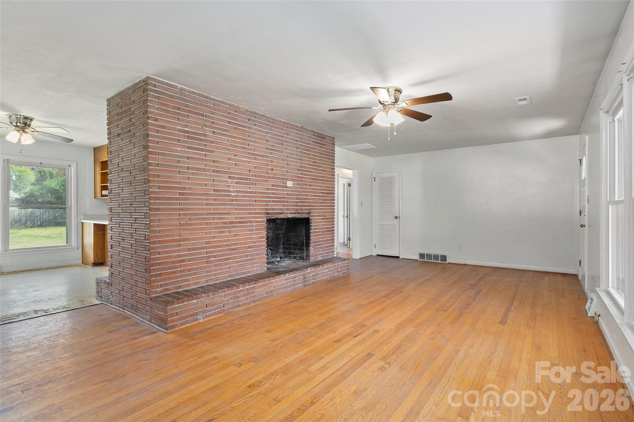 Single Family Residence at 1567 Allens Creek Road, Waynesville, photo 5 of 19