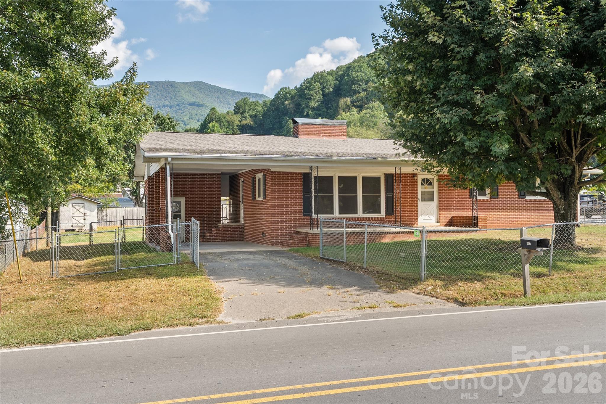 Single Family Residence at 1567 Allens Creek Road, Waynesville, photo 16 of 19