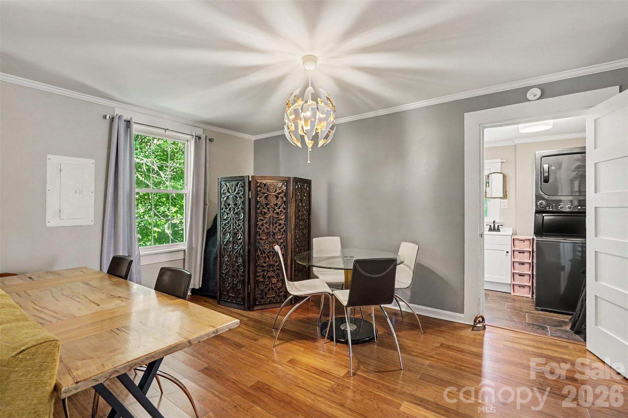 Dining Area - 224 E Catawba Avenue, Mooresville