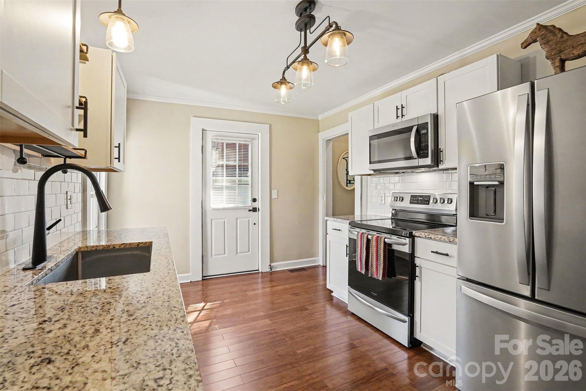 Kitchen - 224 E Catawba Avenue, Mooresville