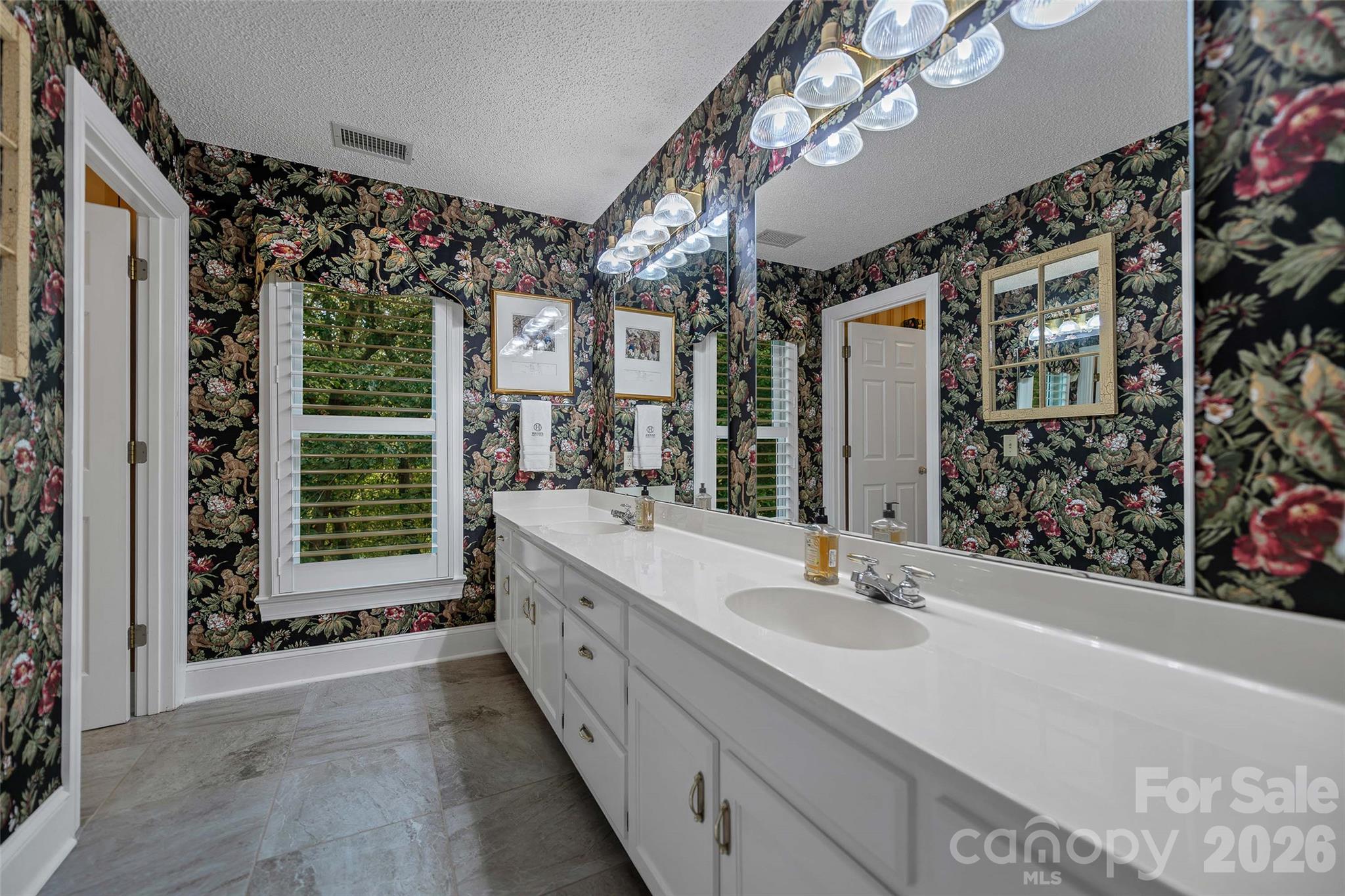 Single Family Residence at 274 Ikerd Drive SE, Concord, photo 25 of 44