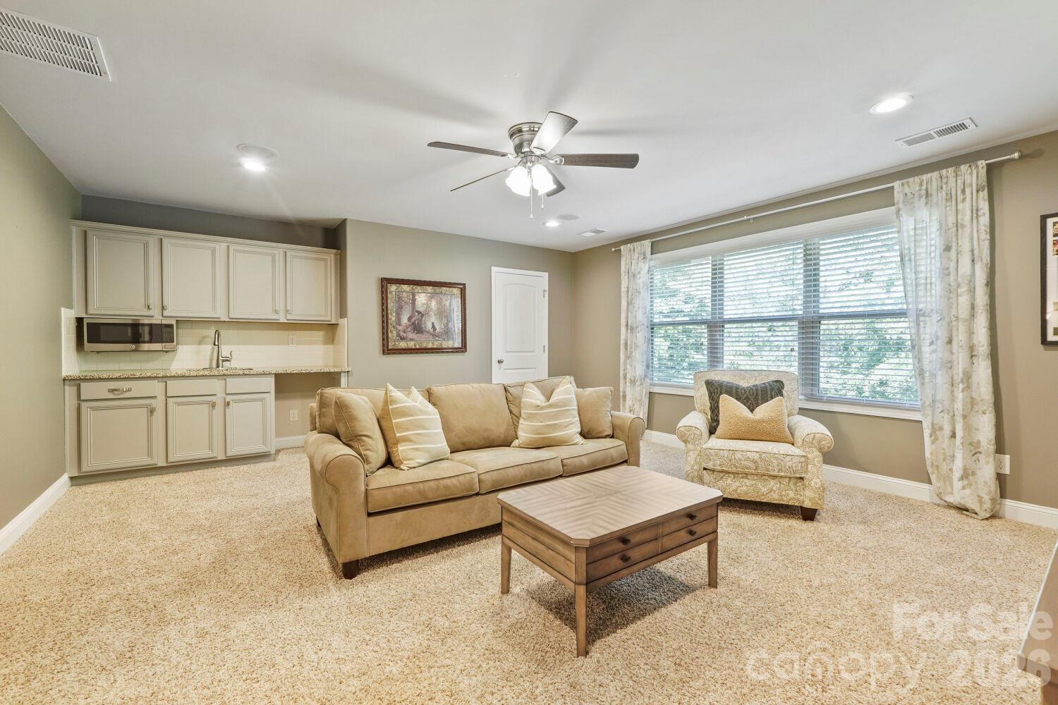 Upstairs BONUS w/Wet Bar - 2944 Donegal Drive, Kannapolis