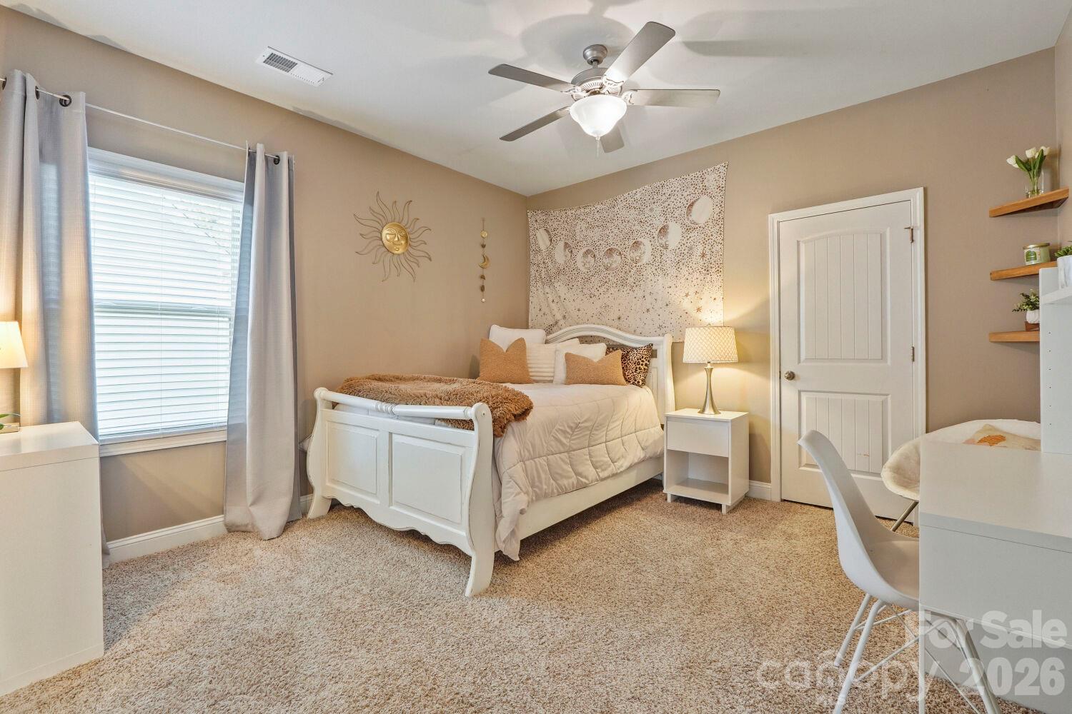 Bedroom 2 w/Connecting Bathroom - 2944 Donegal Drive, Kannapolis
