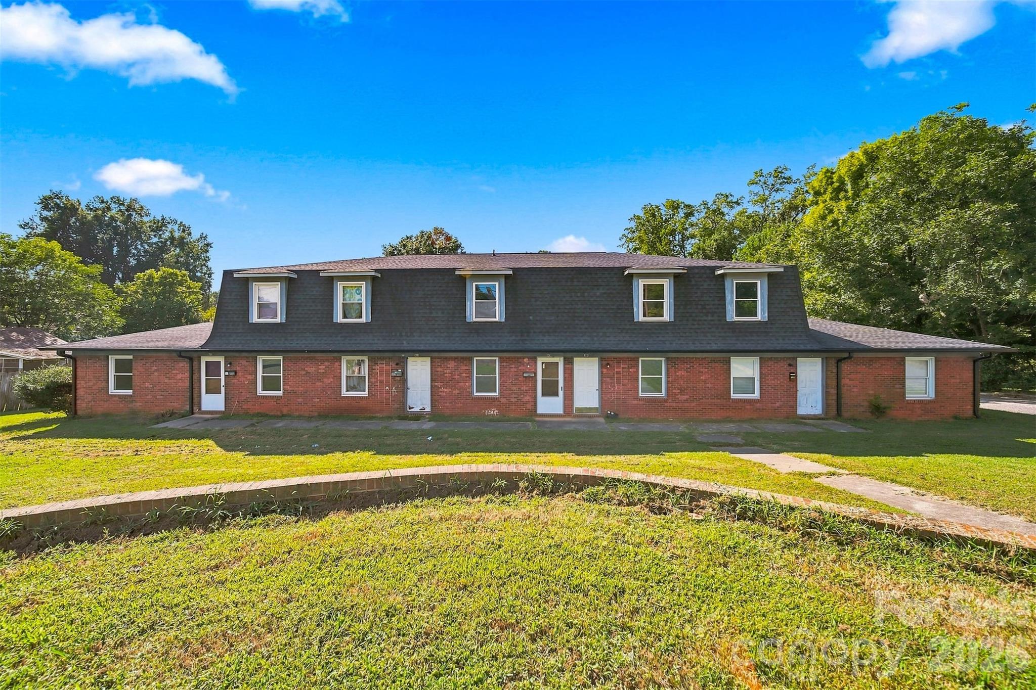 N/A at 402 S Ashe Avenue, Newton, photo 3 of 48