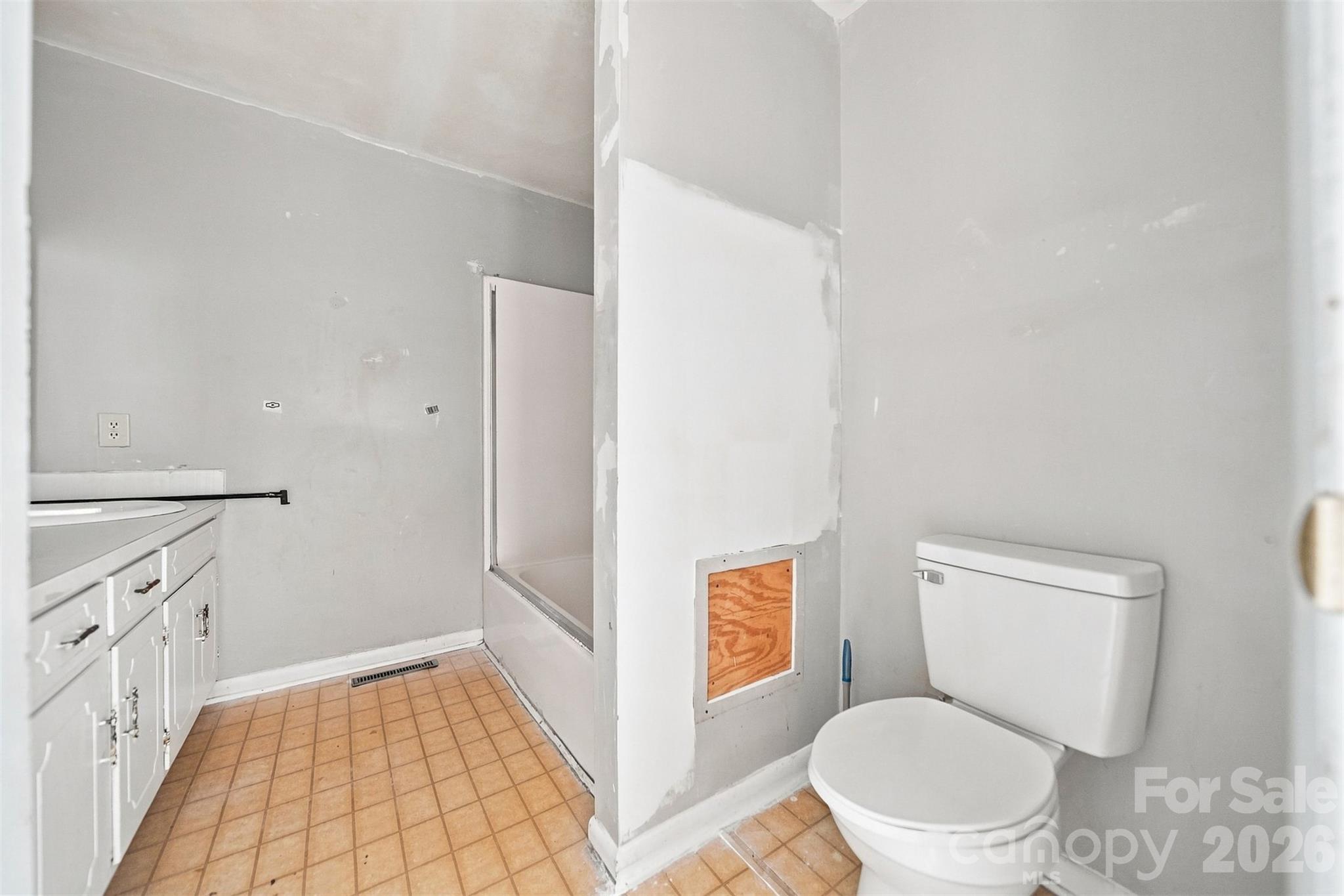 N/A at 402 S Ashe Avenue, Newton, photo 38 of 48