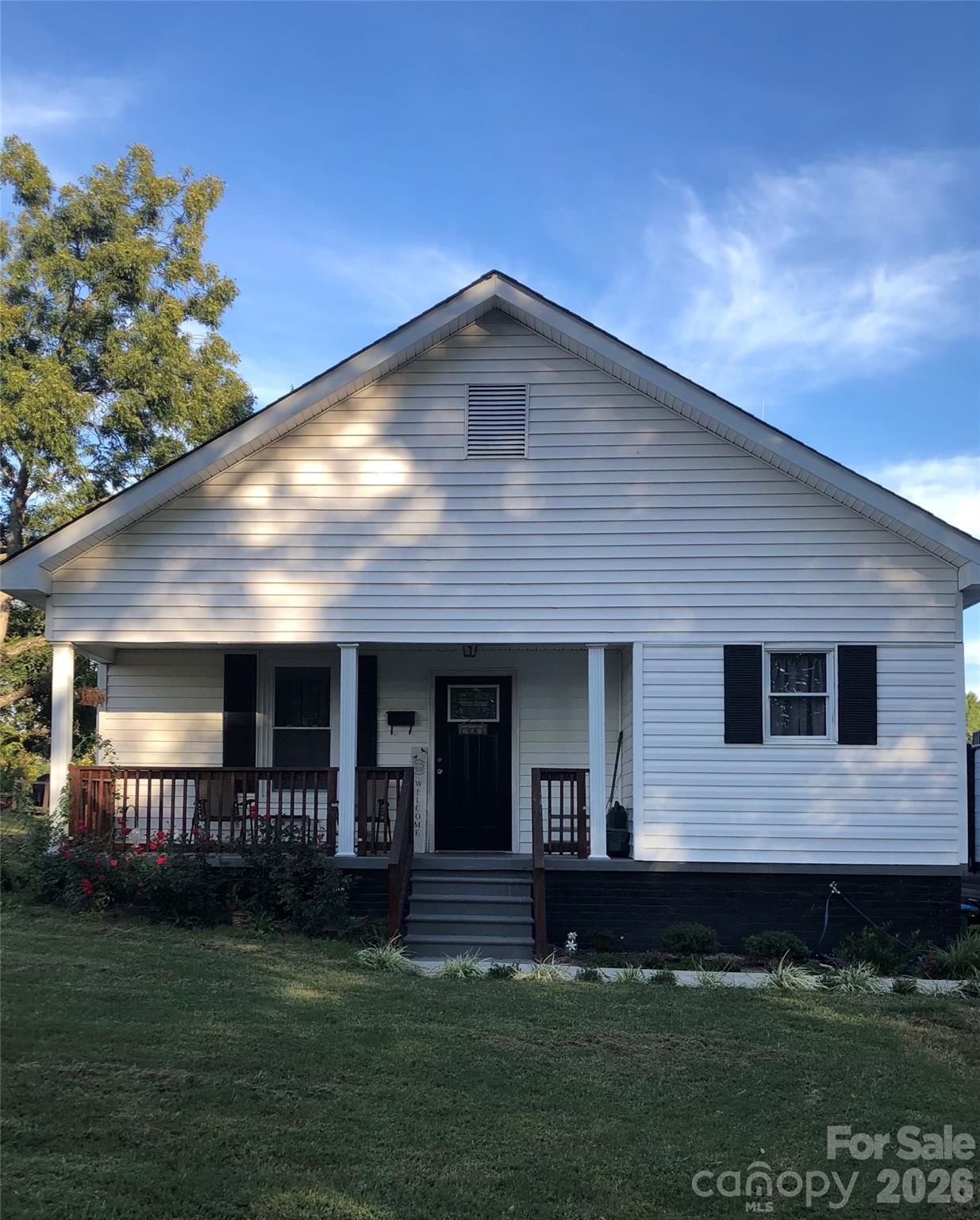 Front View - 611 S Central Avenue, Landis