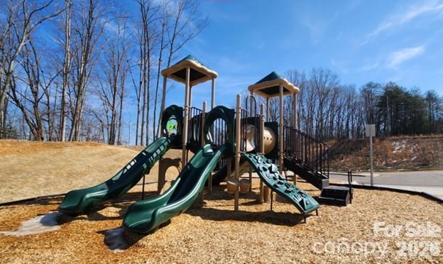 Single Family Residence at 1640 Grassy Knoll Trail, Maiden, photo 10 of 10