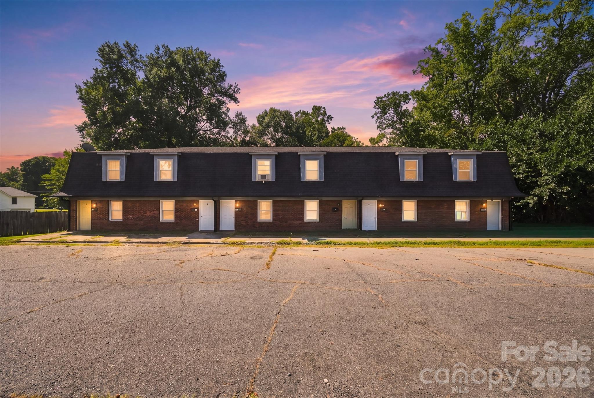 Apartment at 402 S Ashe Avenue, Newton, photo 2 of 48