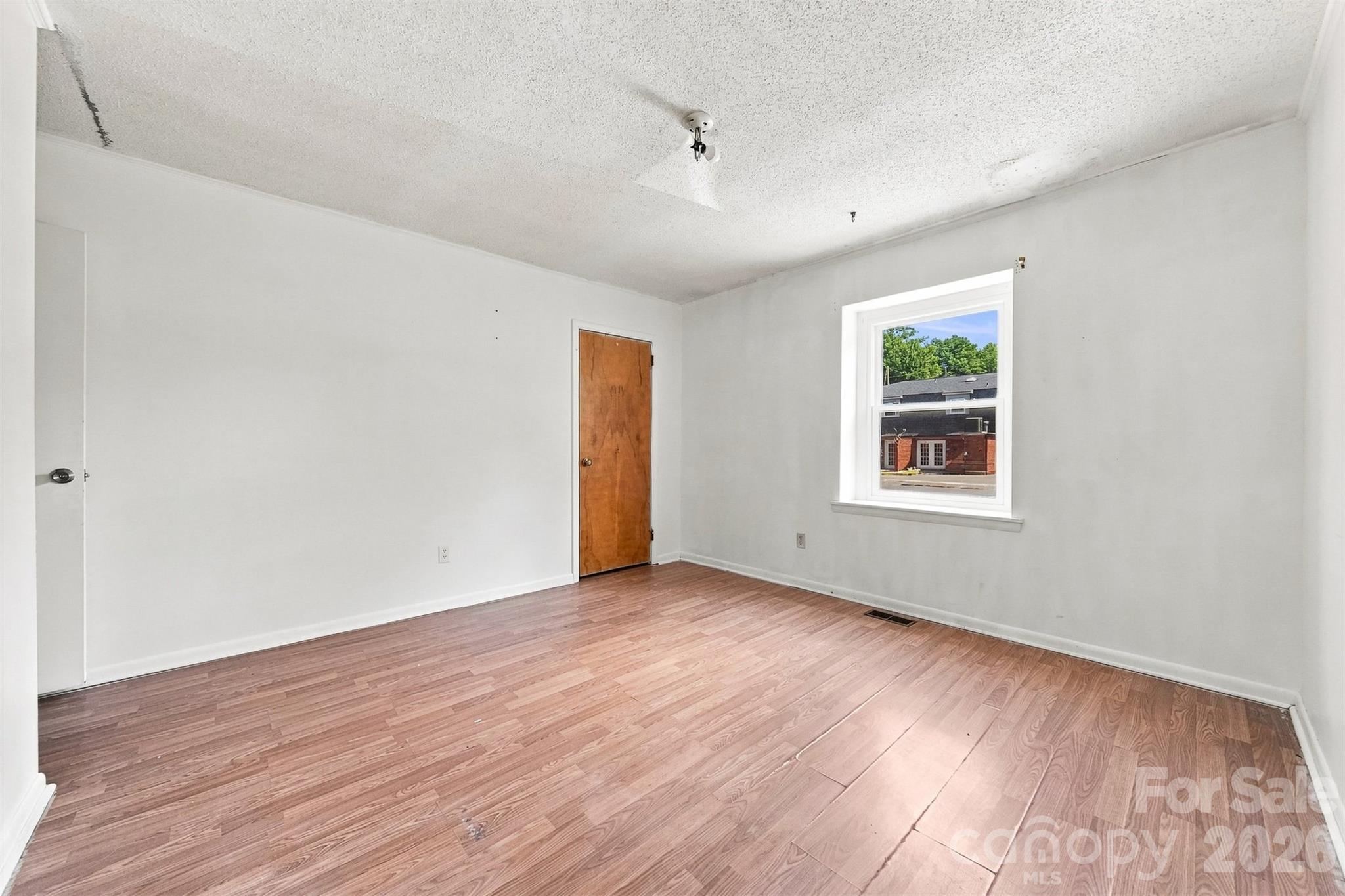 Apartment at 402 S Ashe Avenue, Newton, photo 21 of 48