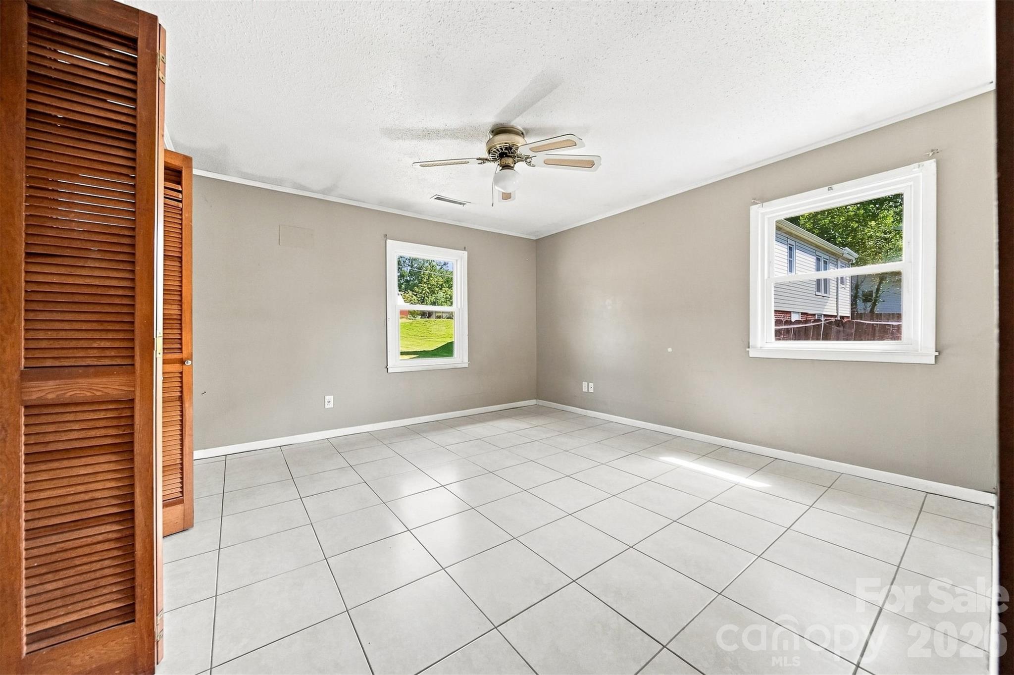 Apartment at 402 S Ashe Avenue, Newton, photo 23 of 48
