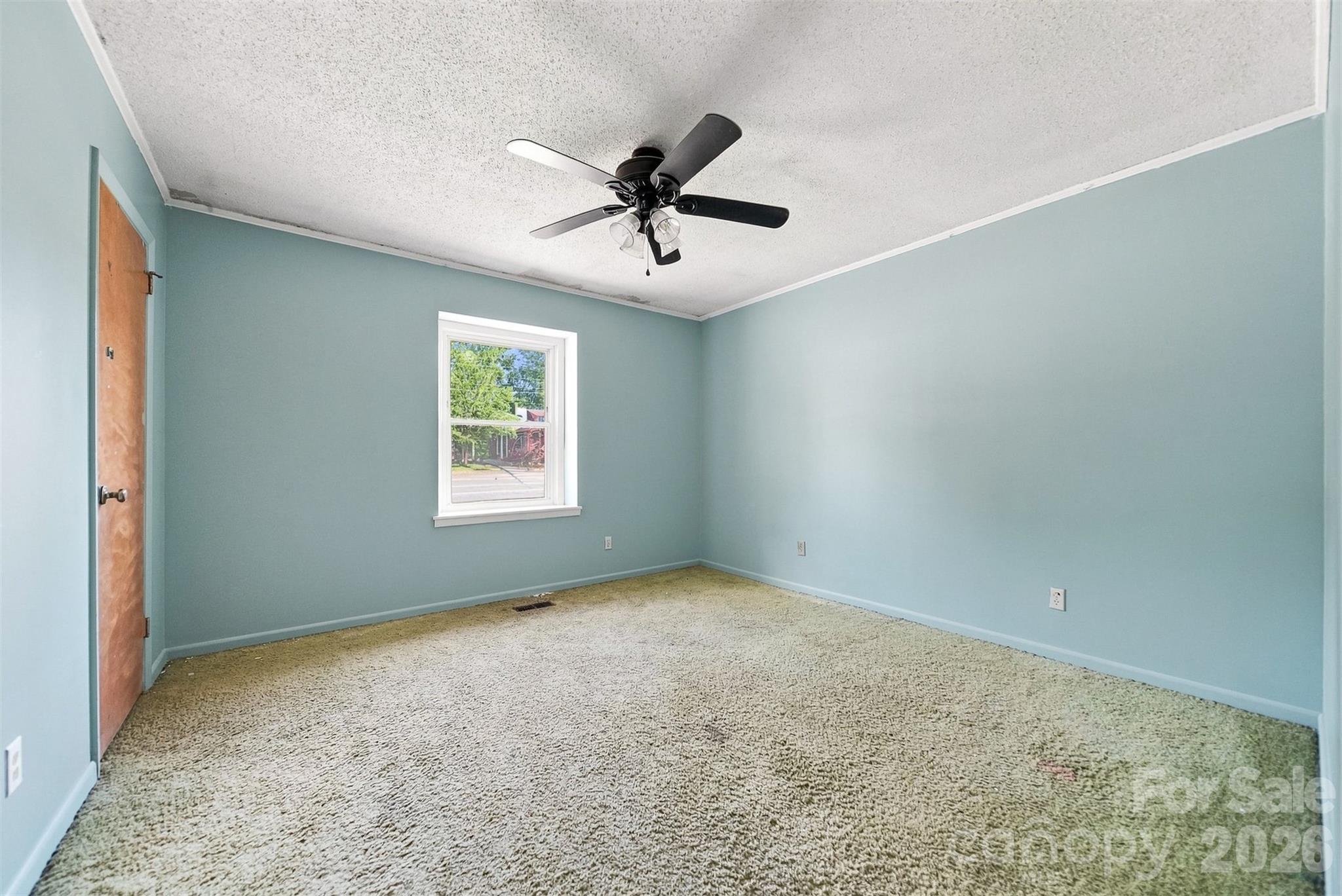 Apartment at 402 S Ashe Avenue, Newton, photo 25 of 48