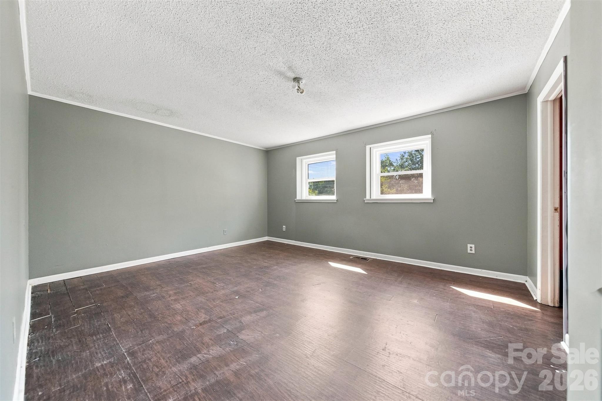 Apartment at 402 S Ashe Avenue, Newton, photo 29 of 48