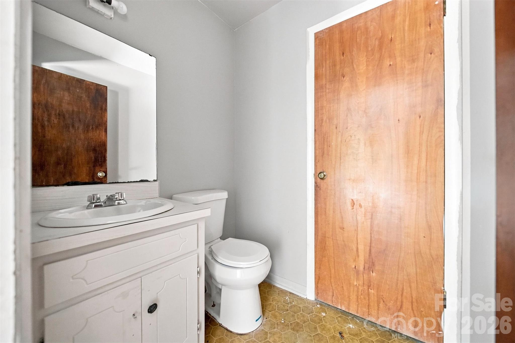Apartment at 402 S Ashe Avenue, Newton, photo 34 of 48