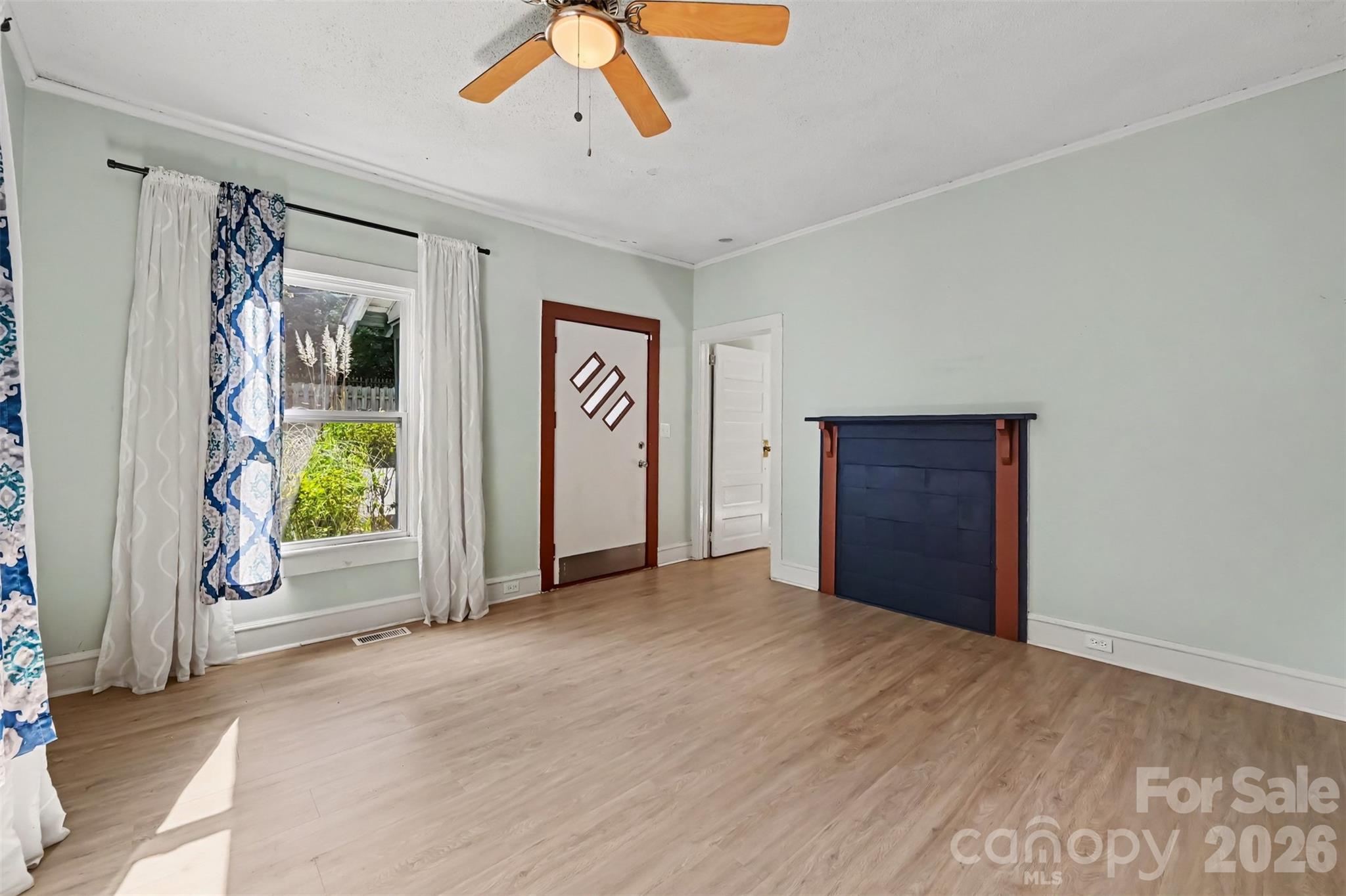 Single Family Residence at 607 S Harding Avenue, Kannapolis, photo 2 of 33