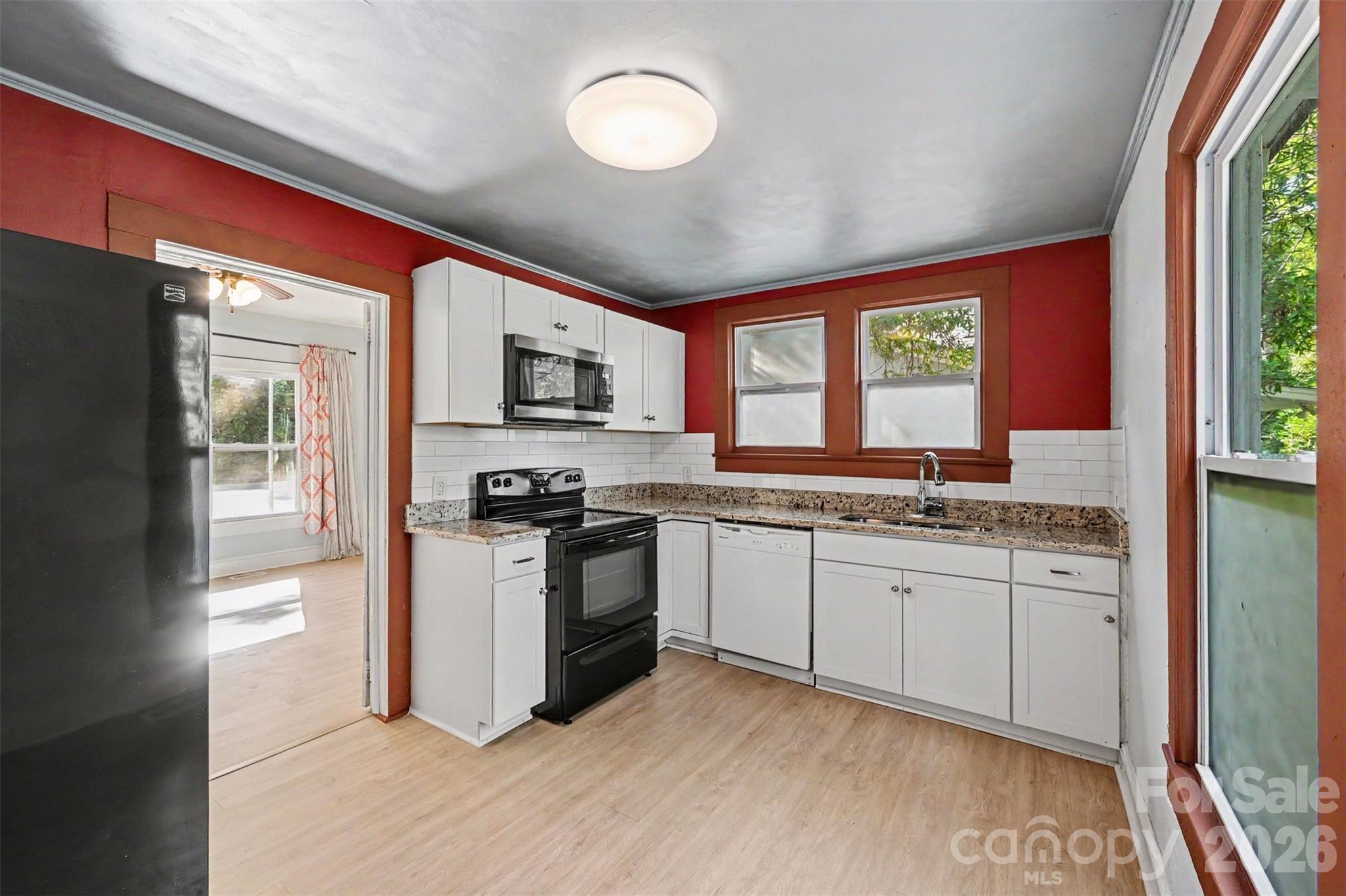 Single Family Residence at 607 S Harding Avenue, Kannapolis, photo 15 of 33