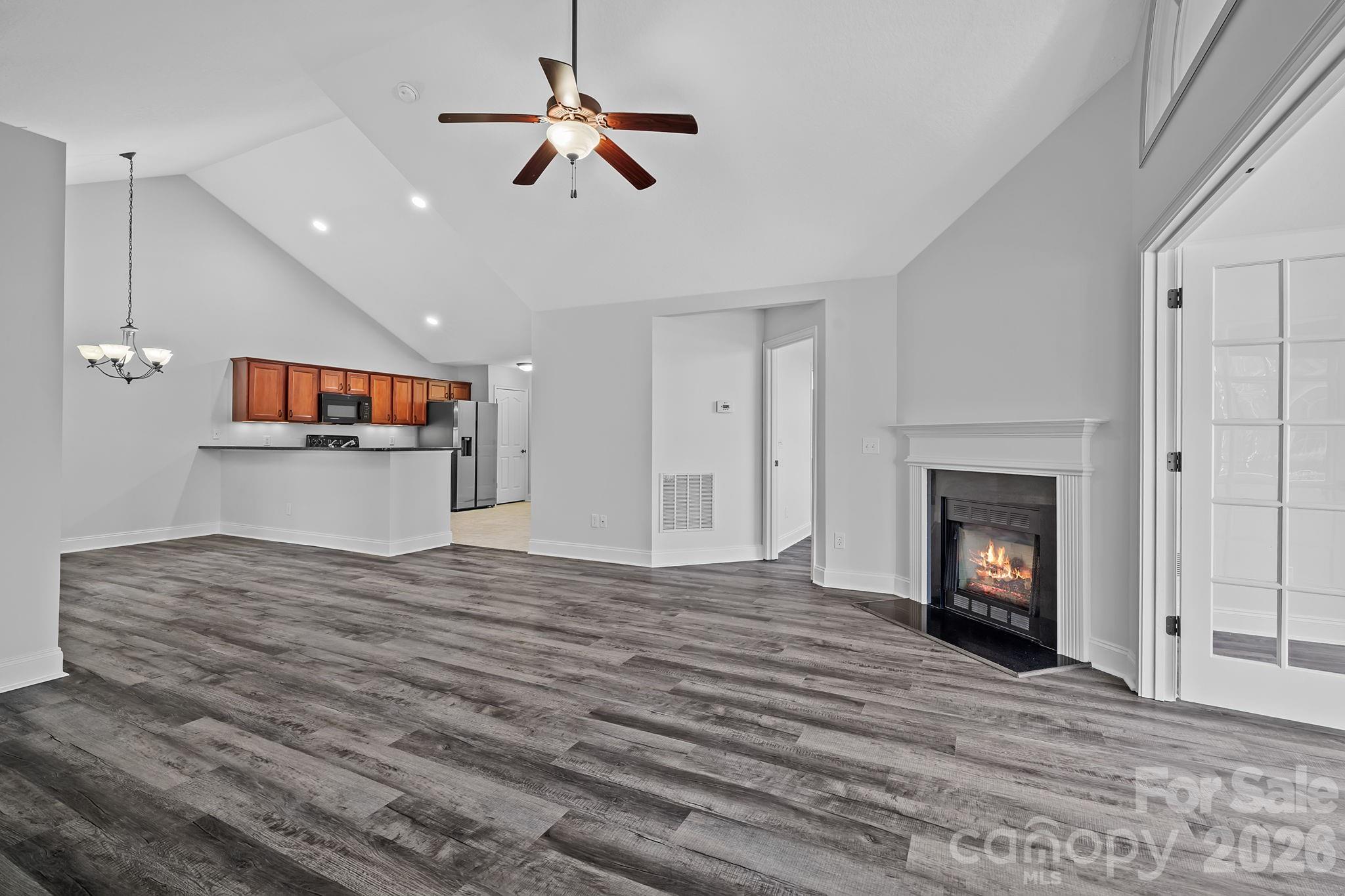 Townhouse at 6 Mountain Meadow Circle, Weaverville, photo 5 of 46