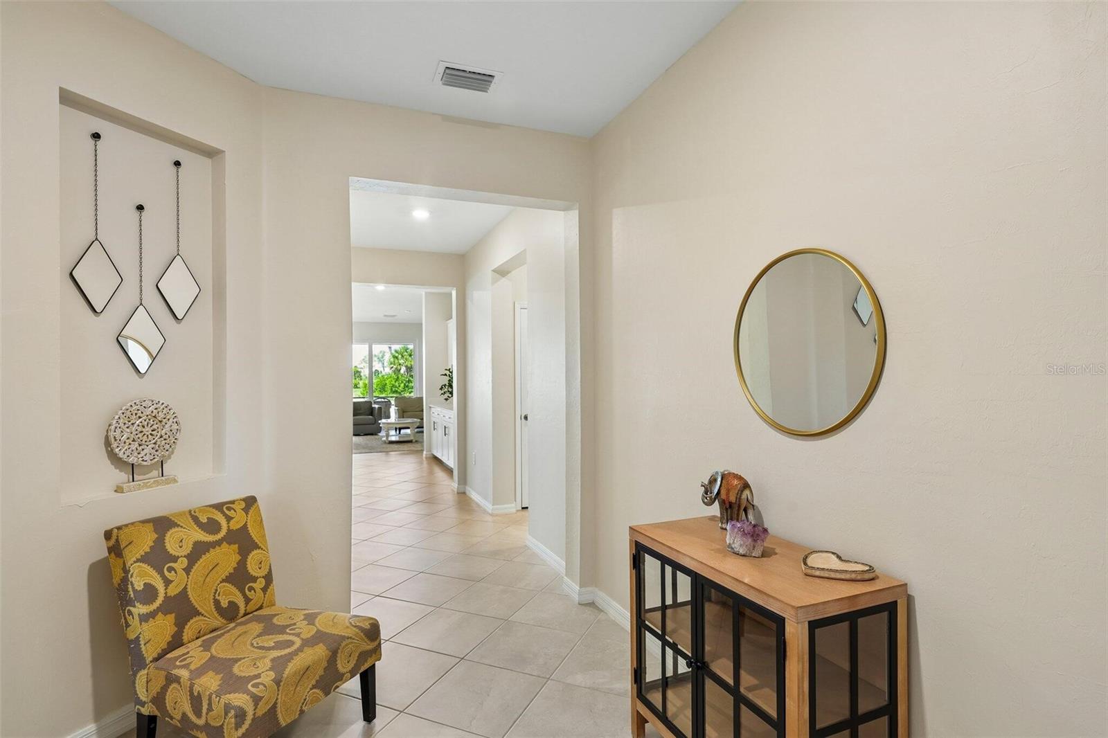 Single Family Residence at 11177 PINOT DR, VENICE, photo 11 of 44