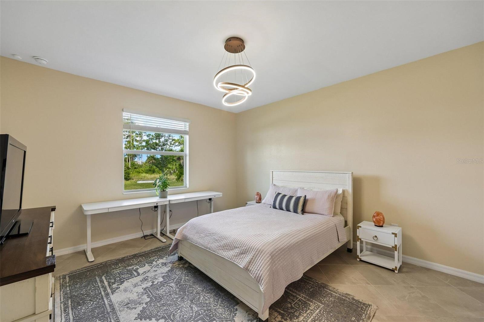 Single Family Residence at 11177 PINOT DR, VENICE, photo 23 of 44