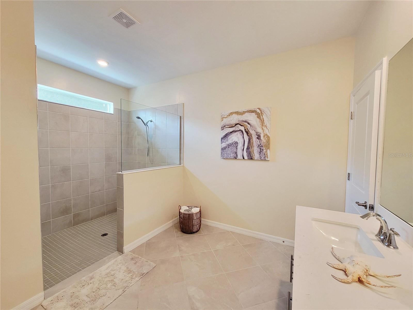 Single Family Residence at 11177 PINOT DR, VENICE, photo 26 of 44