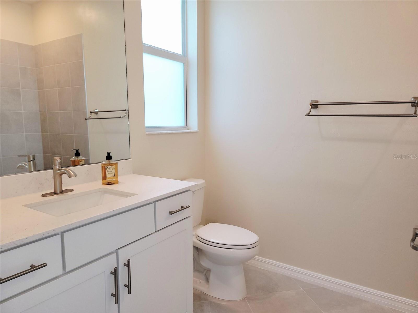 Single Family Residence at 11177 PINOT DR, VENICE, photo 33 of 44