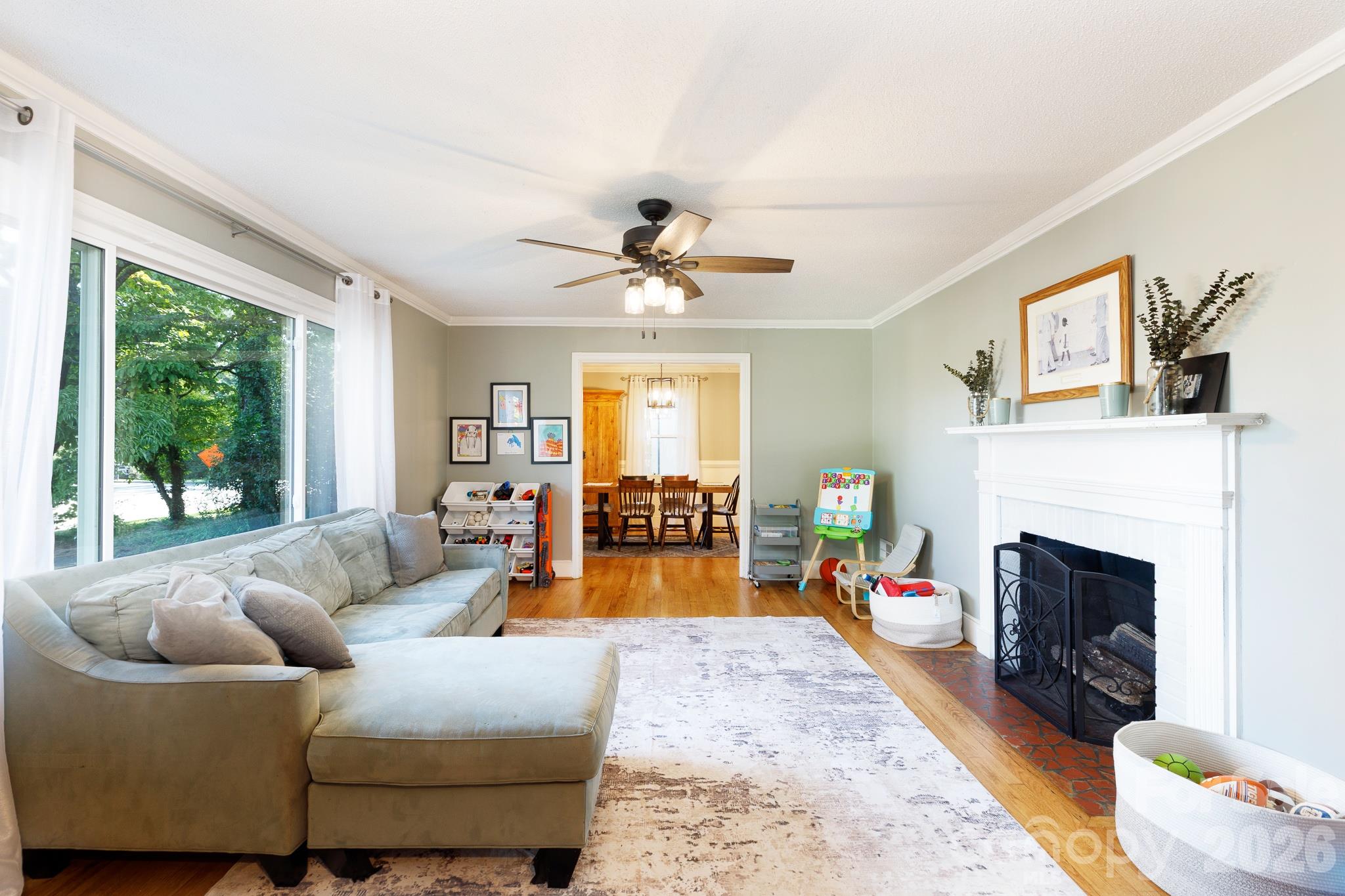 Living Room leading to the Dining Room - 1131 Richmond Drive, Rock Hill