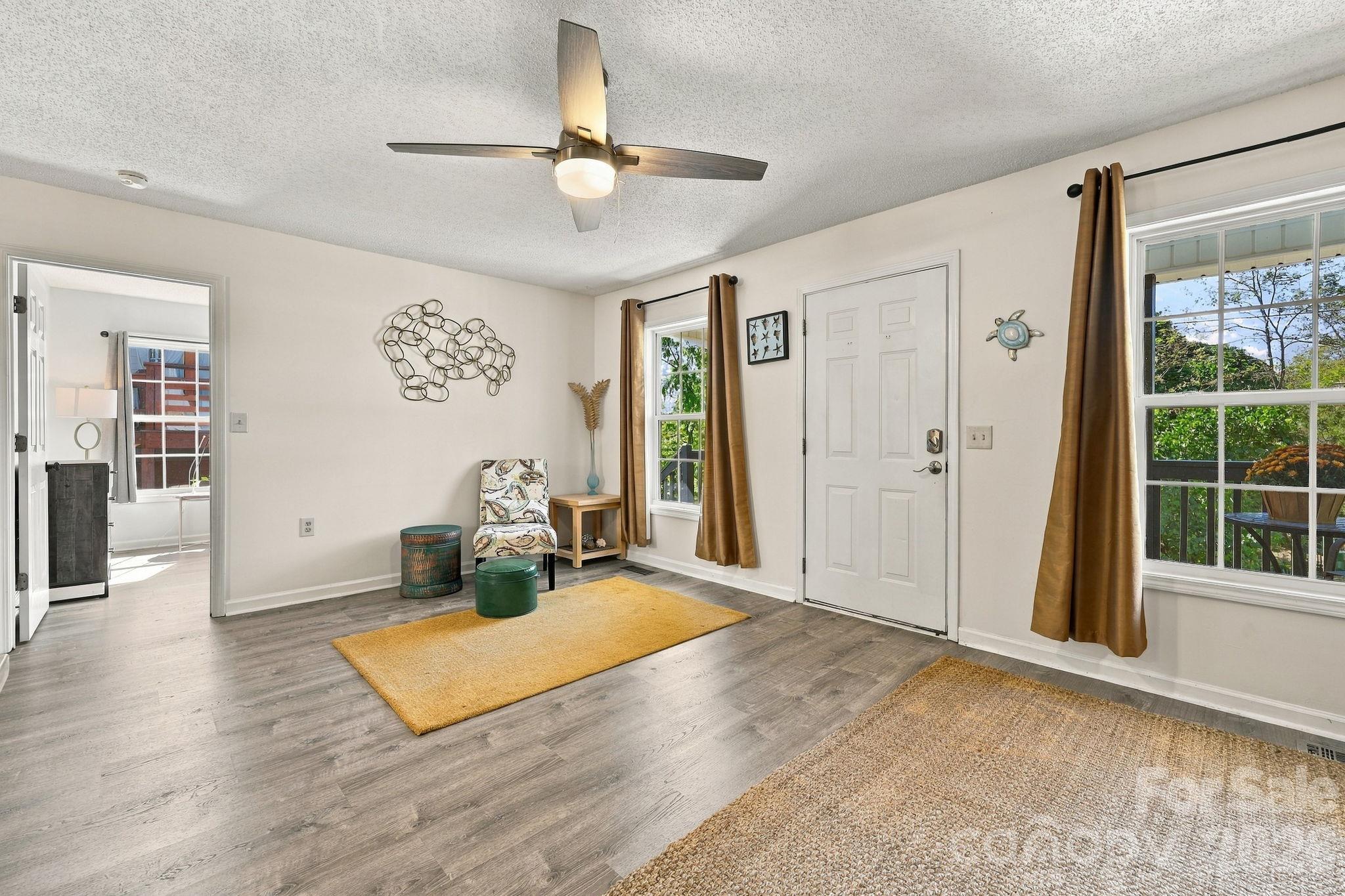 Single Family Residence at 10 Foggy Hollow Trail, Asheville, photo 6 of 39