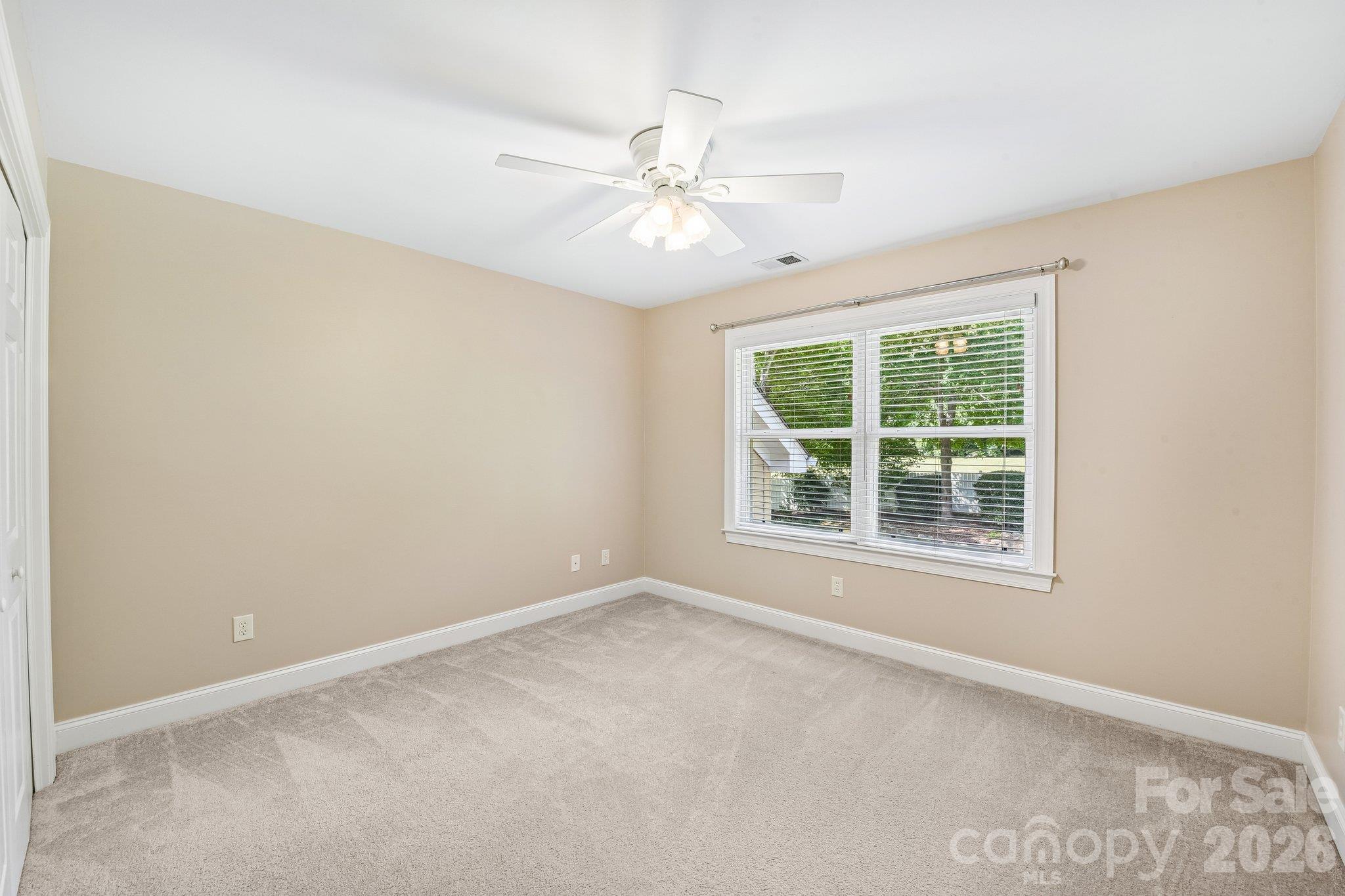 Bedroom 3 - 3573 Lake Shore Road S, Denver