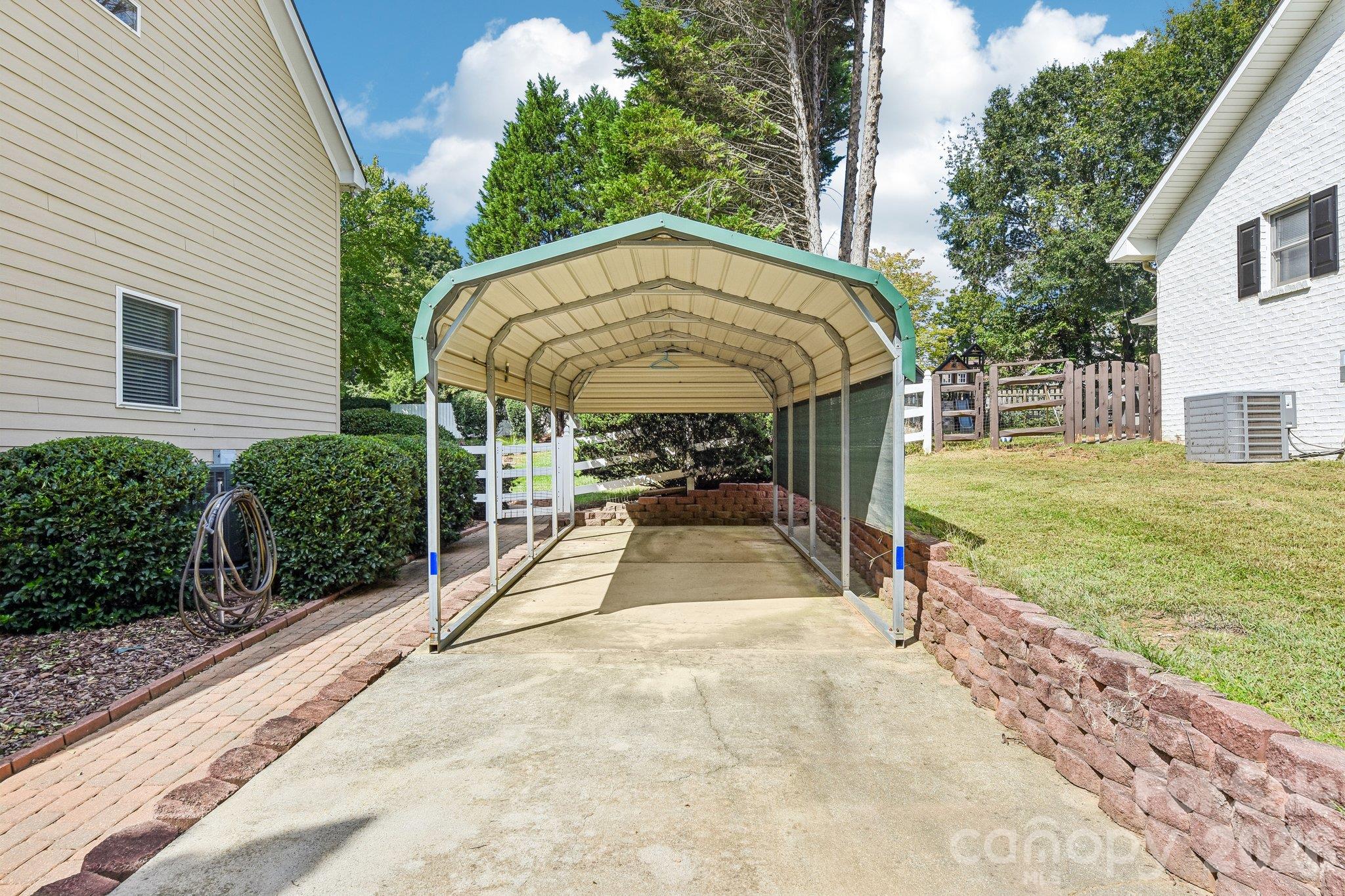 Carport - 3573 Lake Shore Road S, Denver