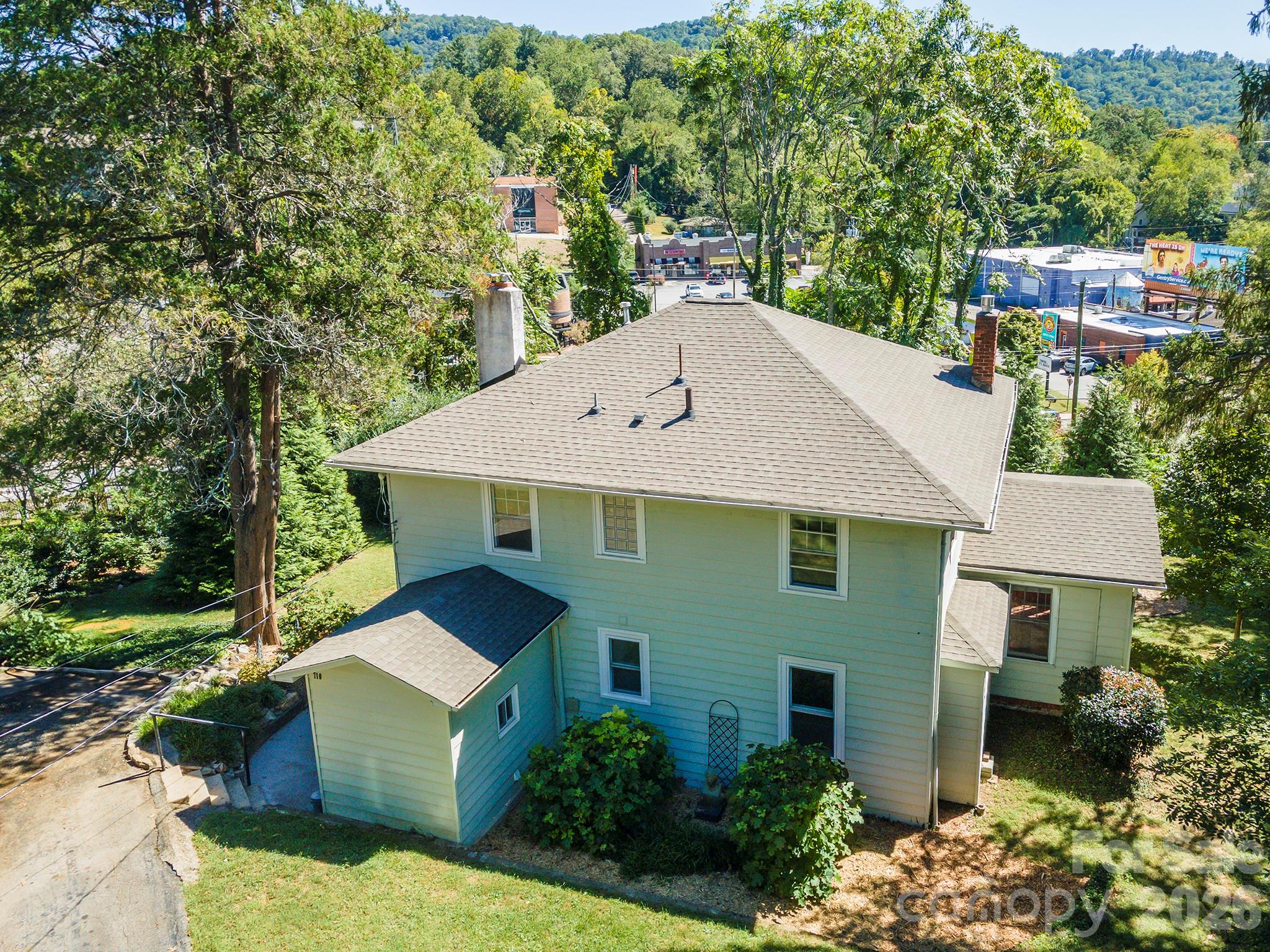 Single Family Residence at 710 Merrimon Avenue, Asheville, photo 8 of 35