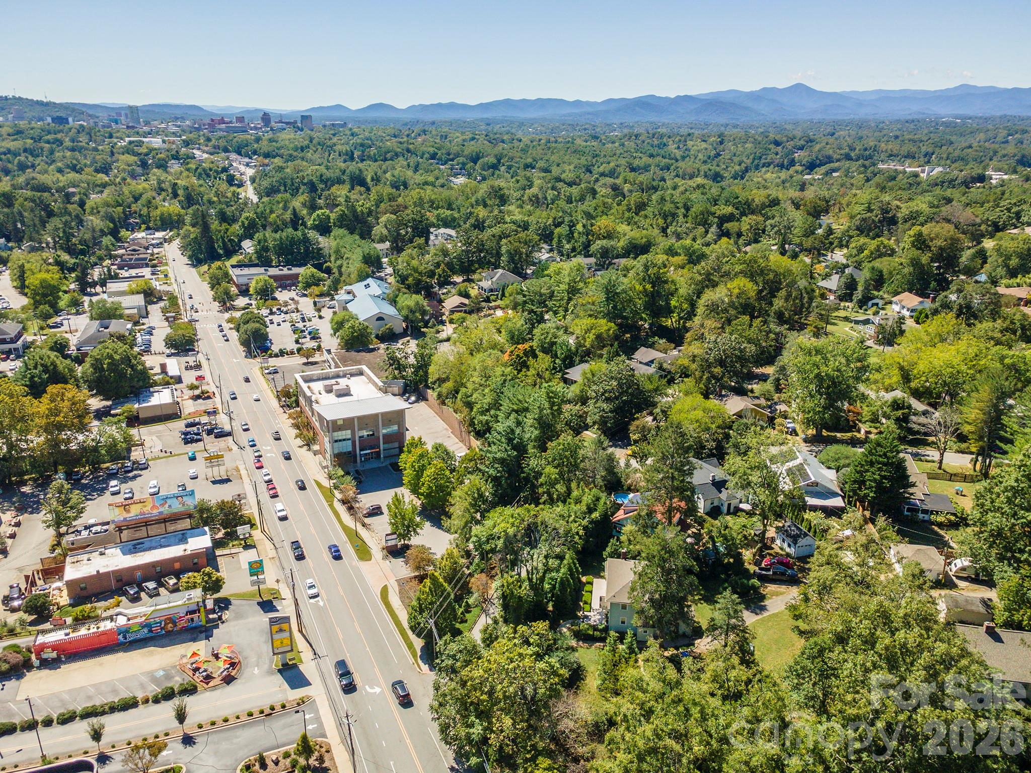 So close to everything - 710 Merrimon Avenue, Asheville
