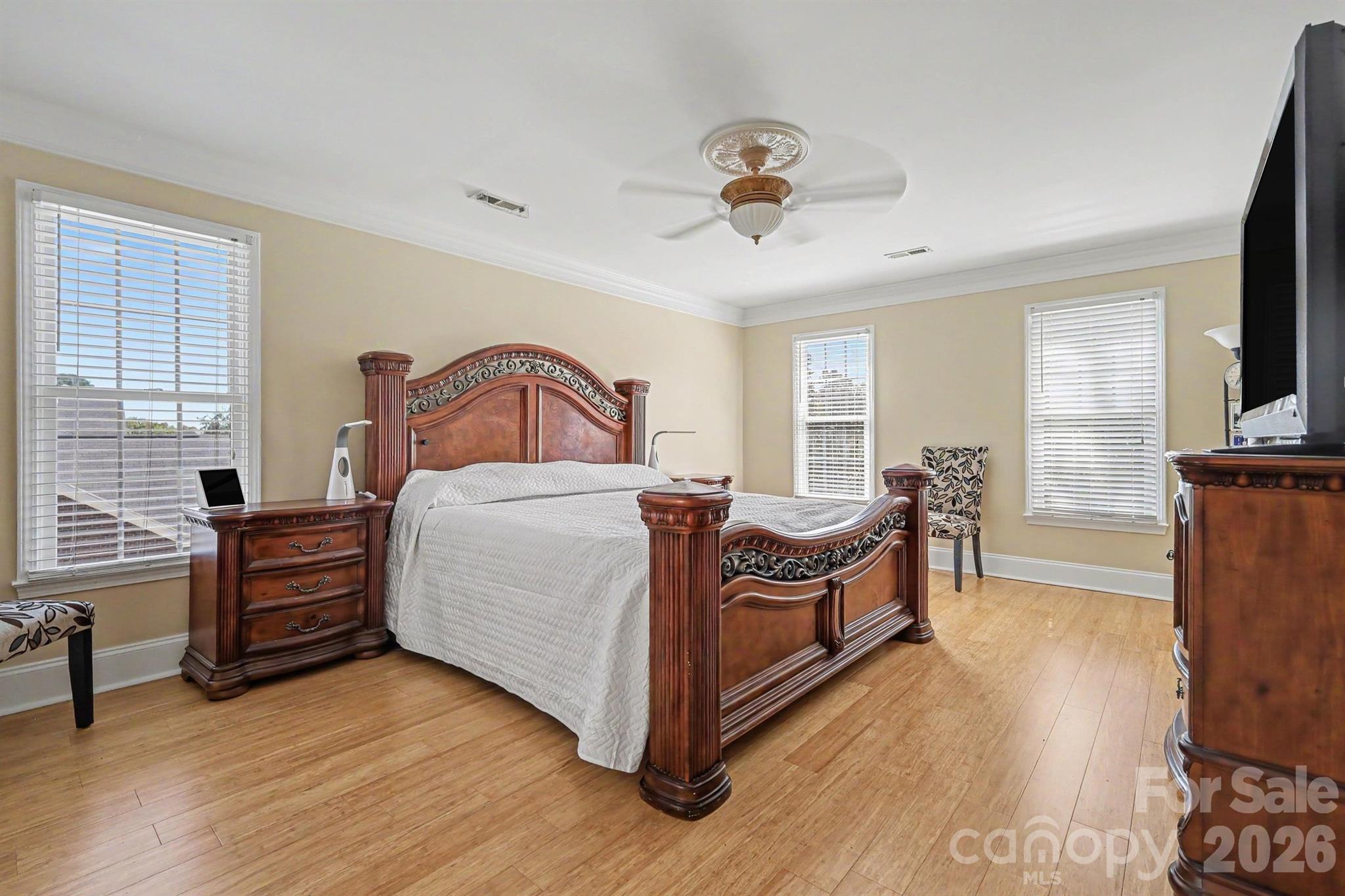 Single Family Residence at 10409 Persimmon Creek Drive, Mint Hill, photo 17 of 38