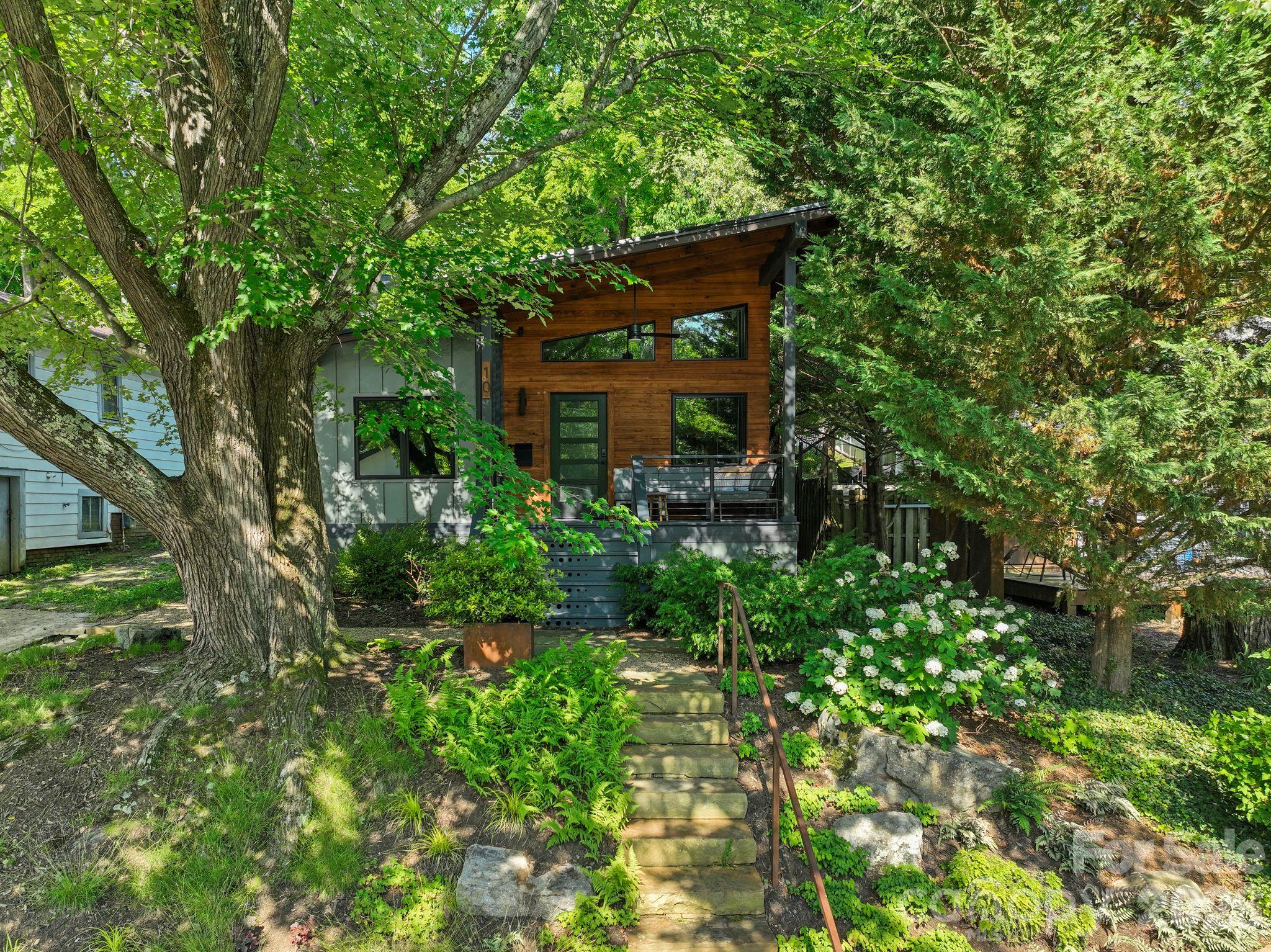 Single Family Residence at 10 Cornelia Street, Asheville, photo 3 of 47