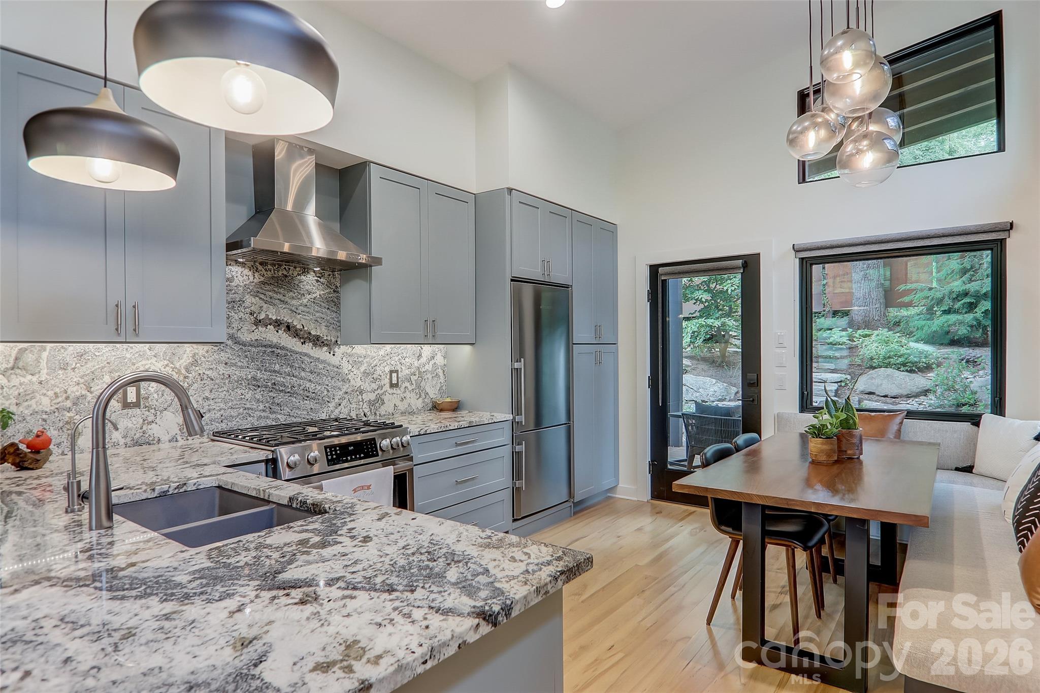 Single Family Residence at 10 Cornelia Street, Asheville, photo 16 of 47