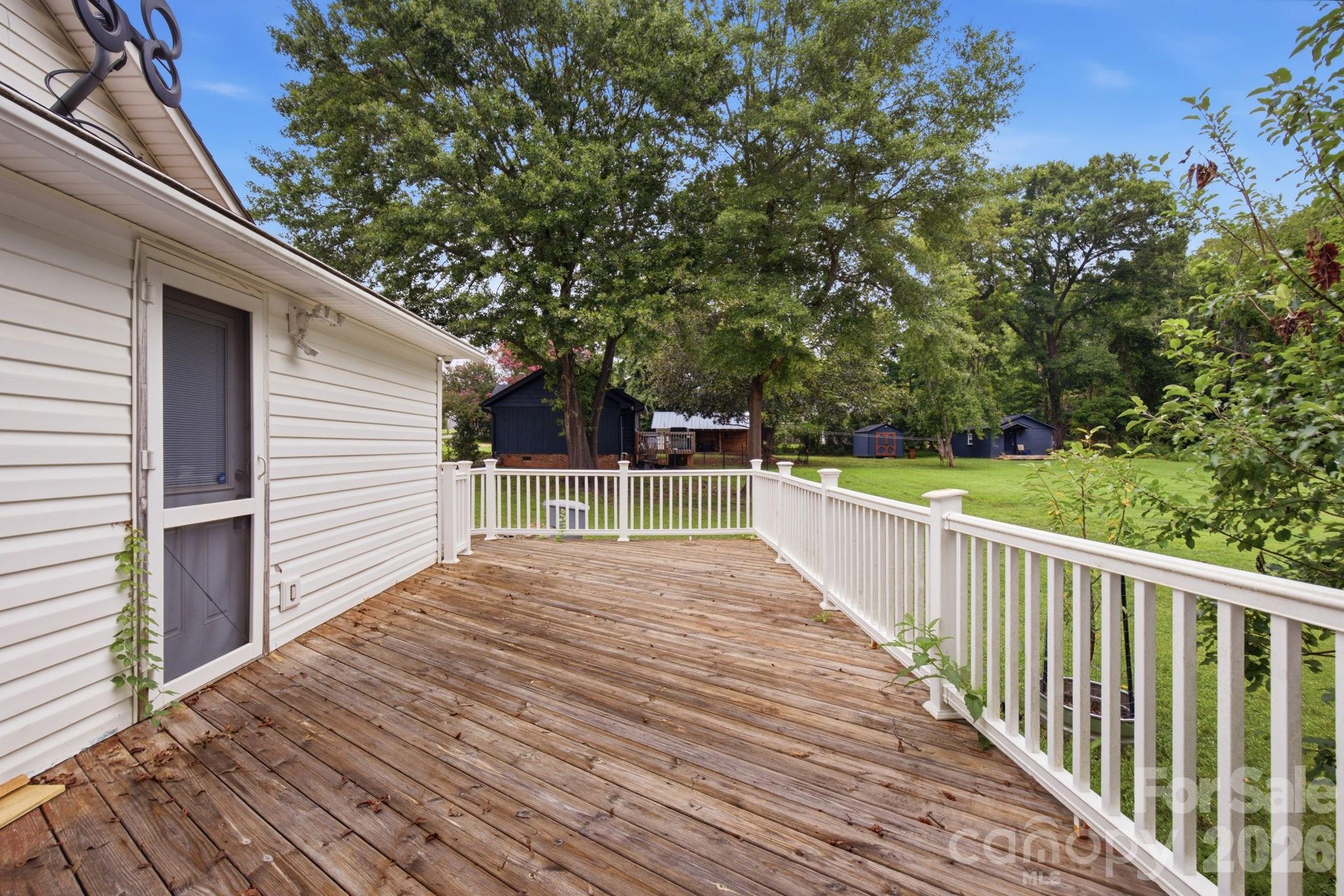 Single Family Residence at 403 Faulkner Street, Clover, photo 29 of 35