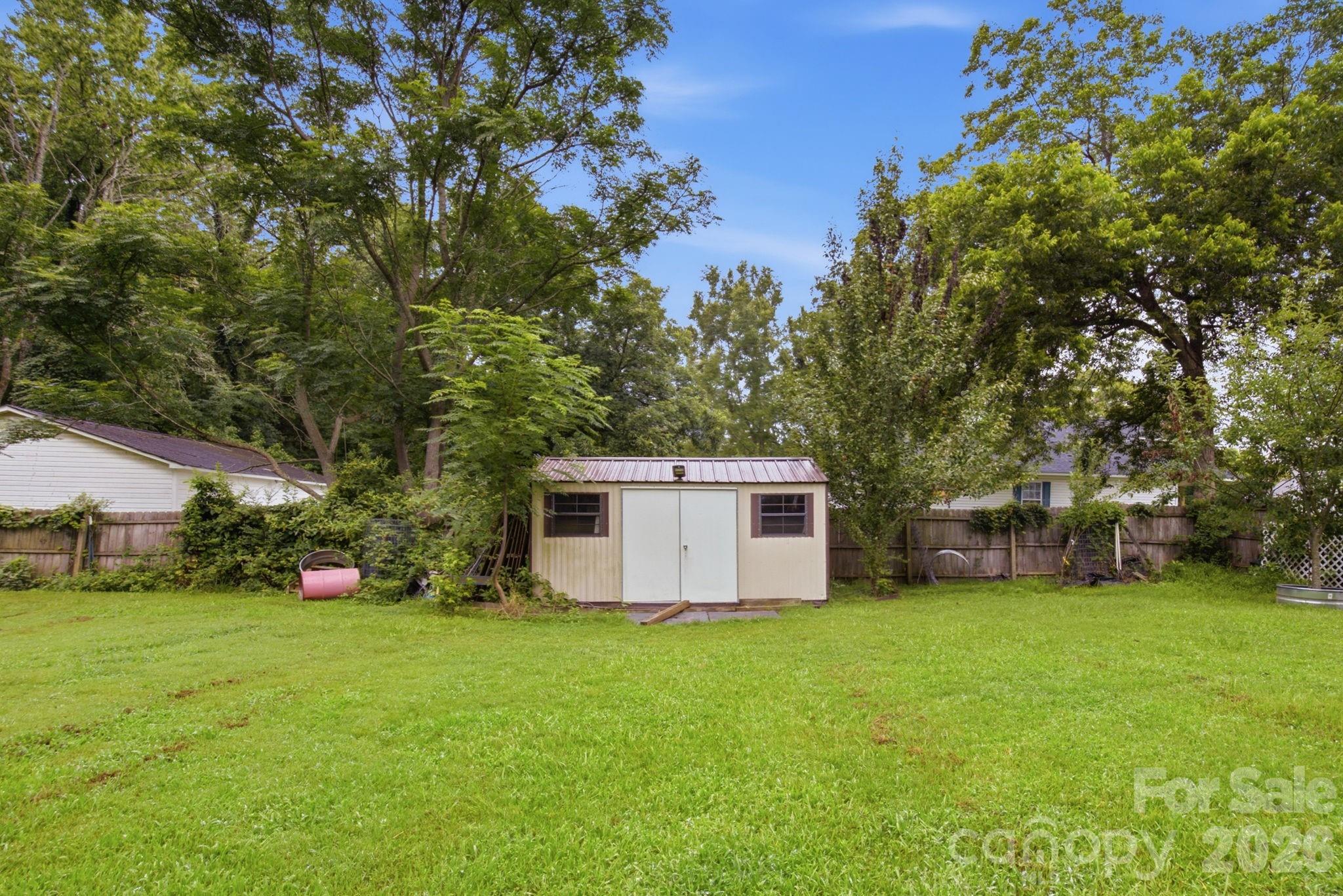 Single Family Residence at 403 Faulkner Street, Clover, photo 32 of 35