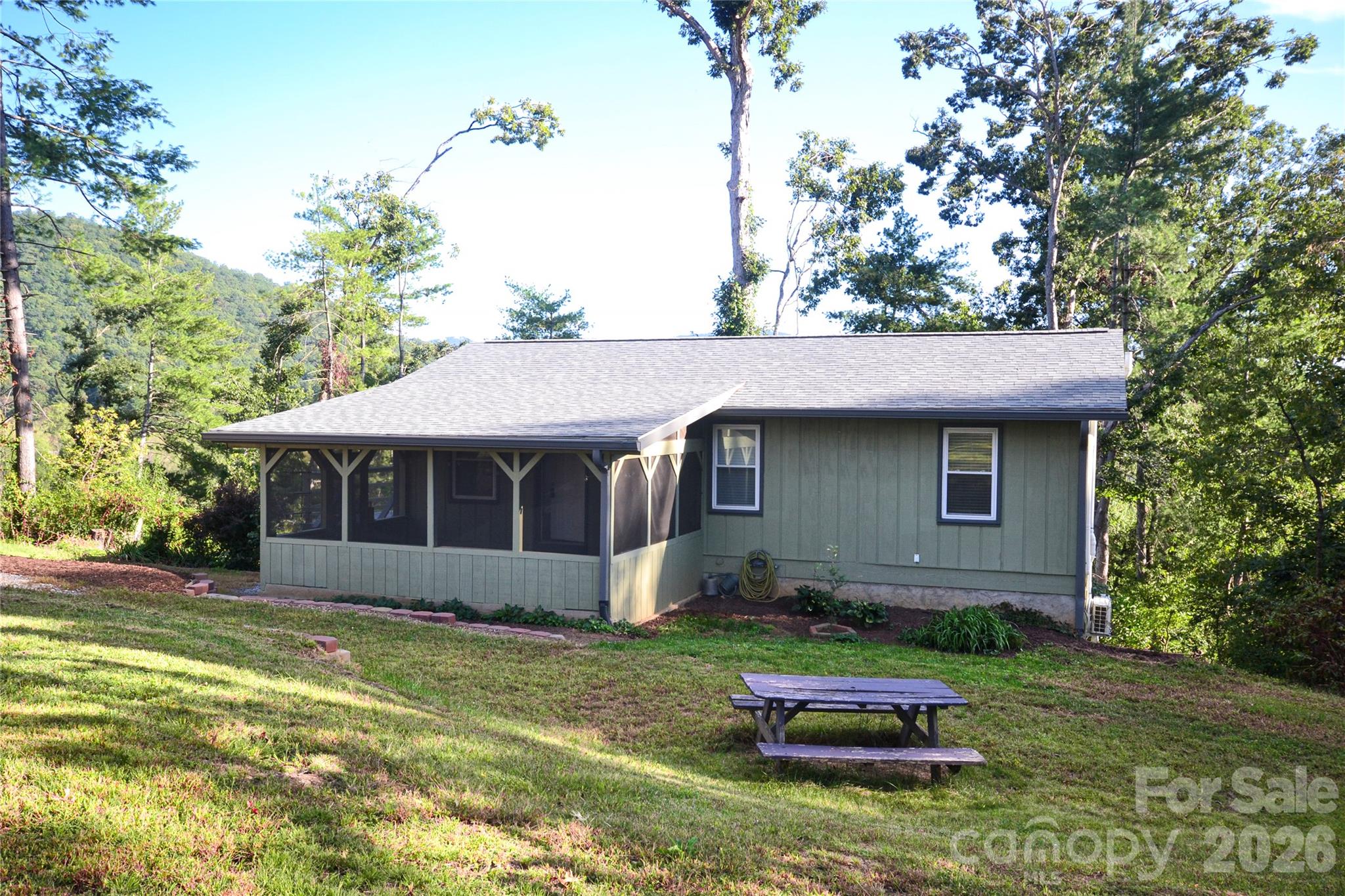 Single Family Residence at 6 Mountain Oaks Drive, Fletcher, photo 3 of 42
