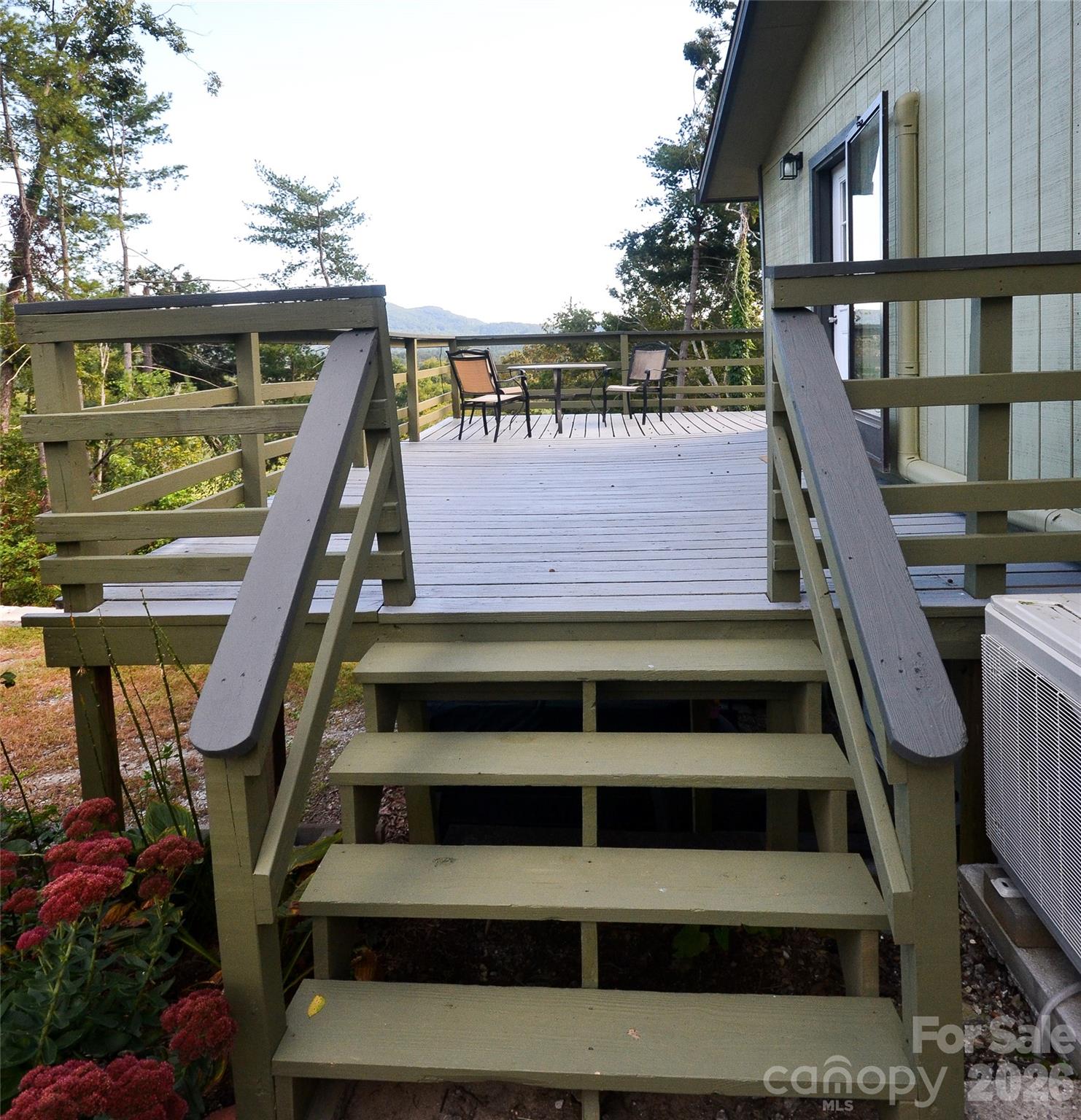 Single Family Residence at 6 Mountain Oaks Drive, Fletcher, photo 10 of 42