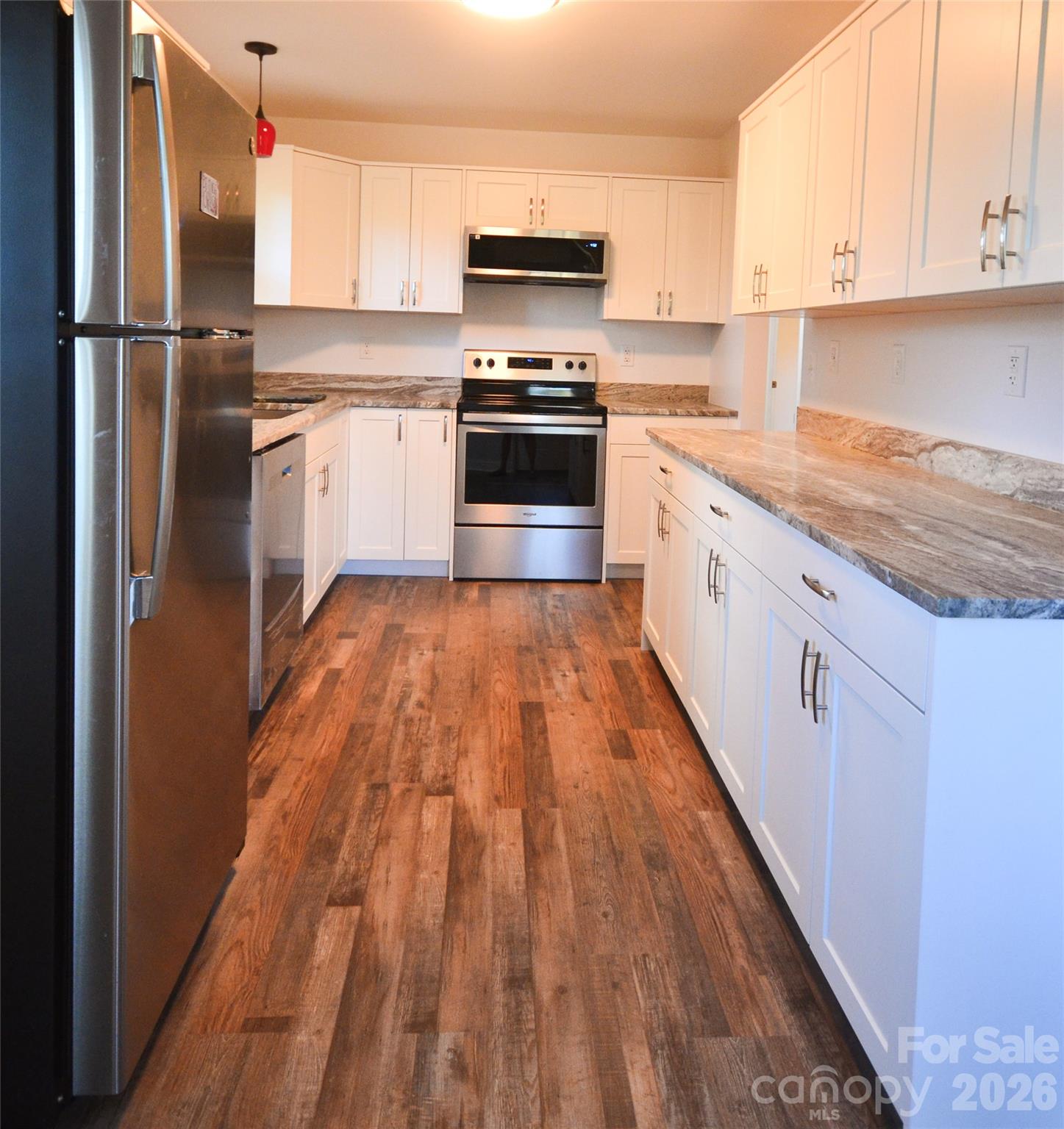 Single Family Residence at 6 Mountain Oaks Drive, Fletcher, photo 18 of 42